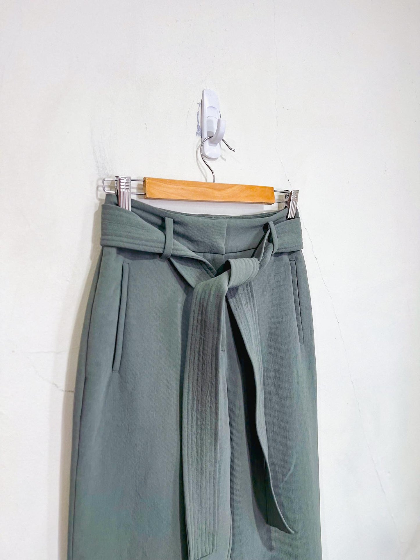 Wilfred High Rise Belted Trousers in Sage Green READ DESCRIPTION (Size XS/S)