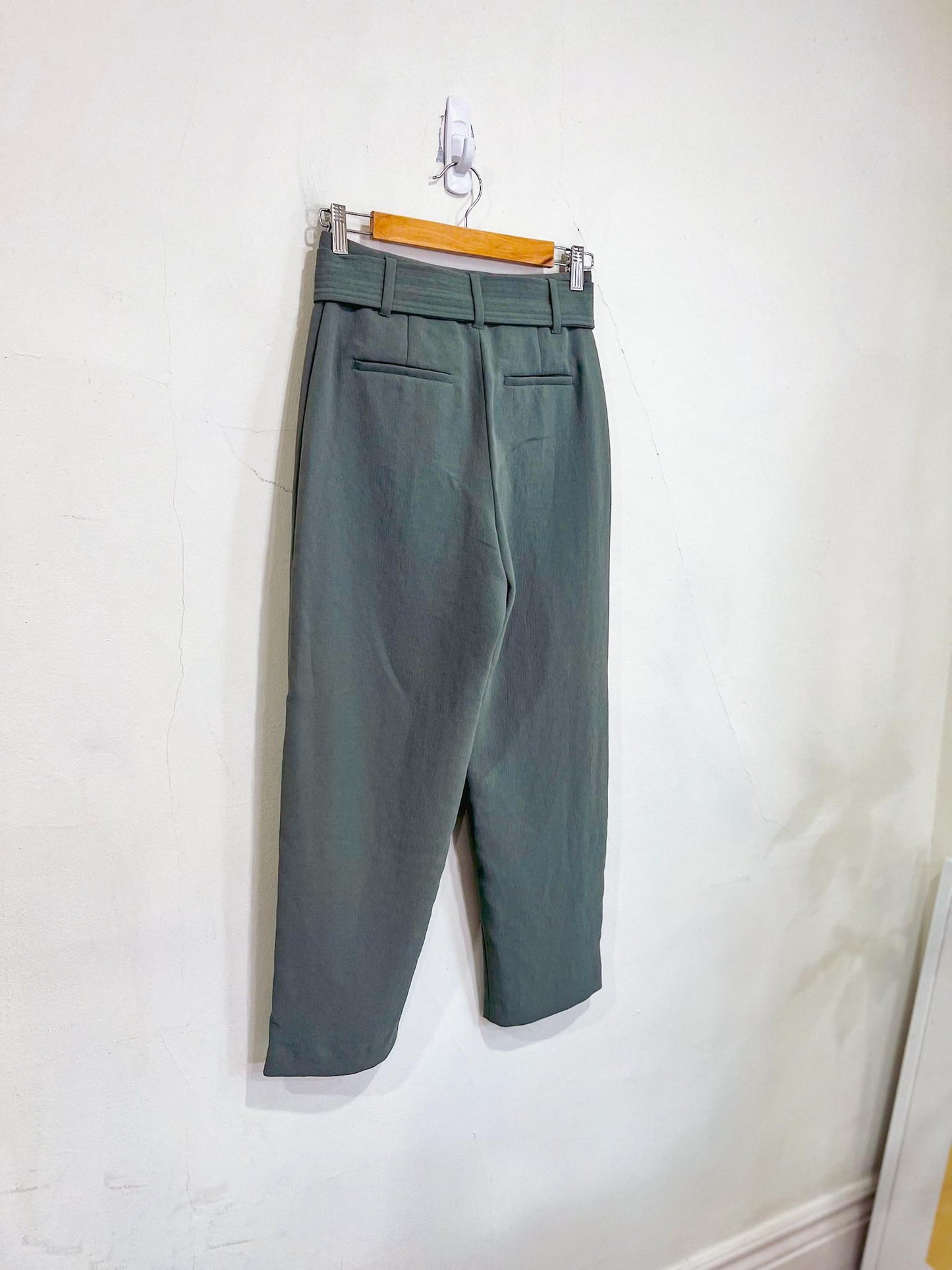 Wilfred High Rise Belted Trousers in Sage Green READ DESCRIPTION (Size XS/S)