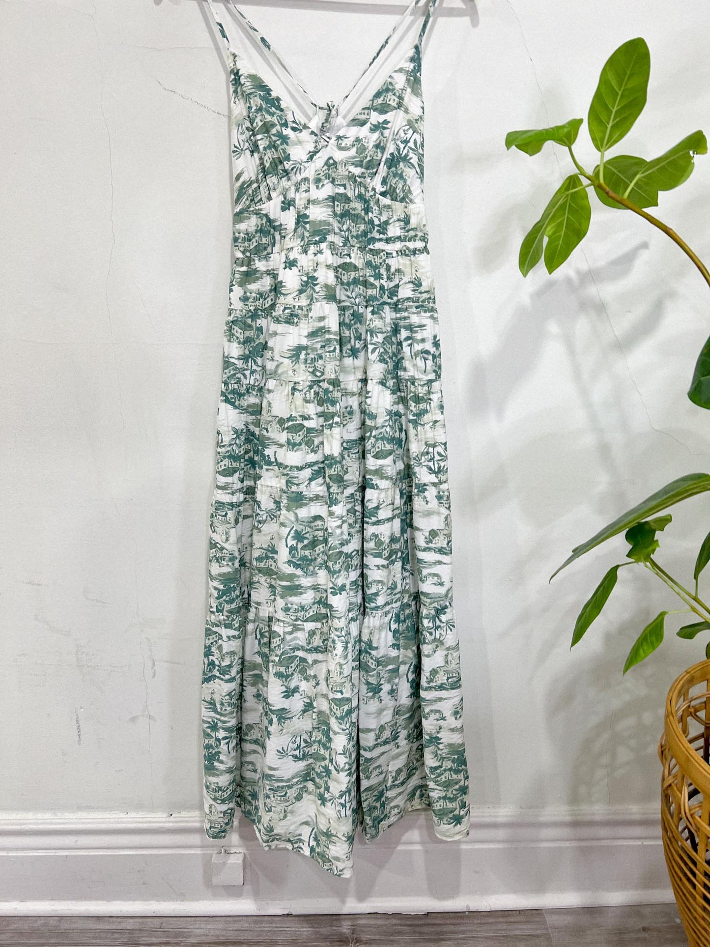 Abercrombie & Fitch Floral Maxi Dress NWT (Size S-M)