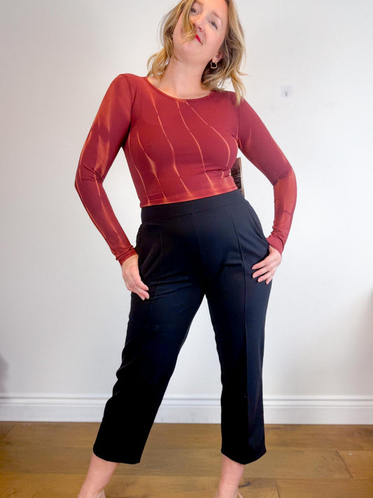 Lululemon "Wunder Train Cropped Long Sleeve Shirt in Tie Dye" NWT (Size 6)