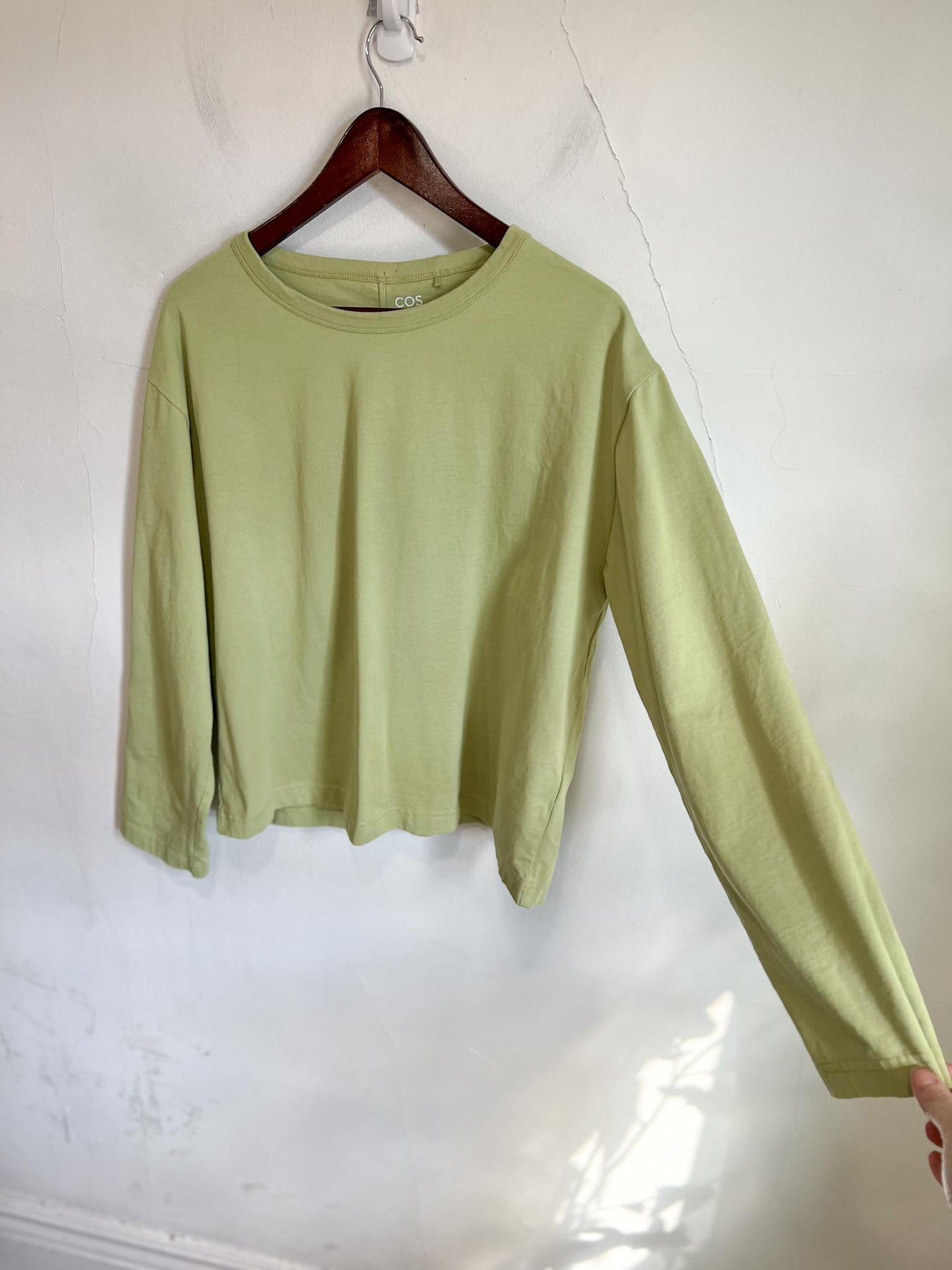 COS "Relaxed Boxy Long Sleeved T-Shirt in Green" (Size S/M)