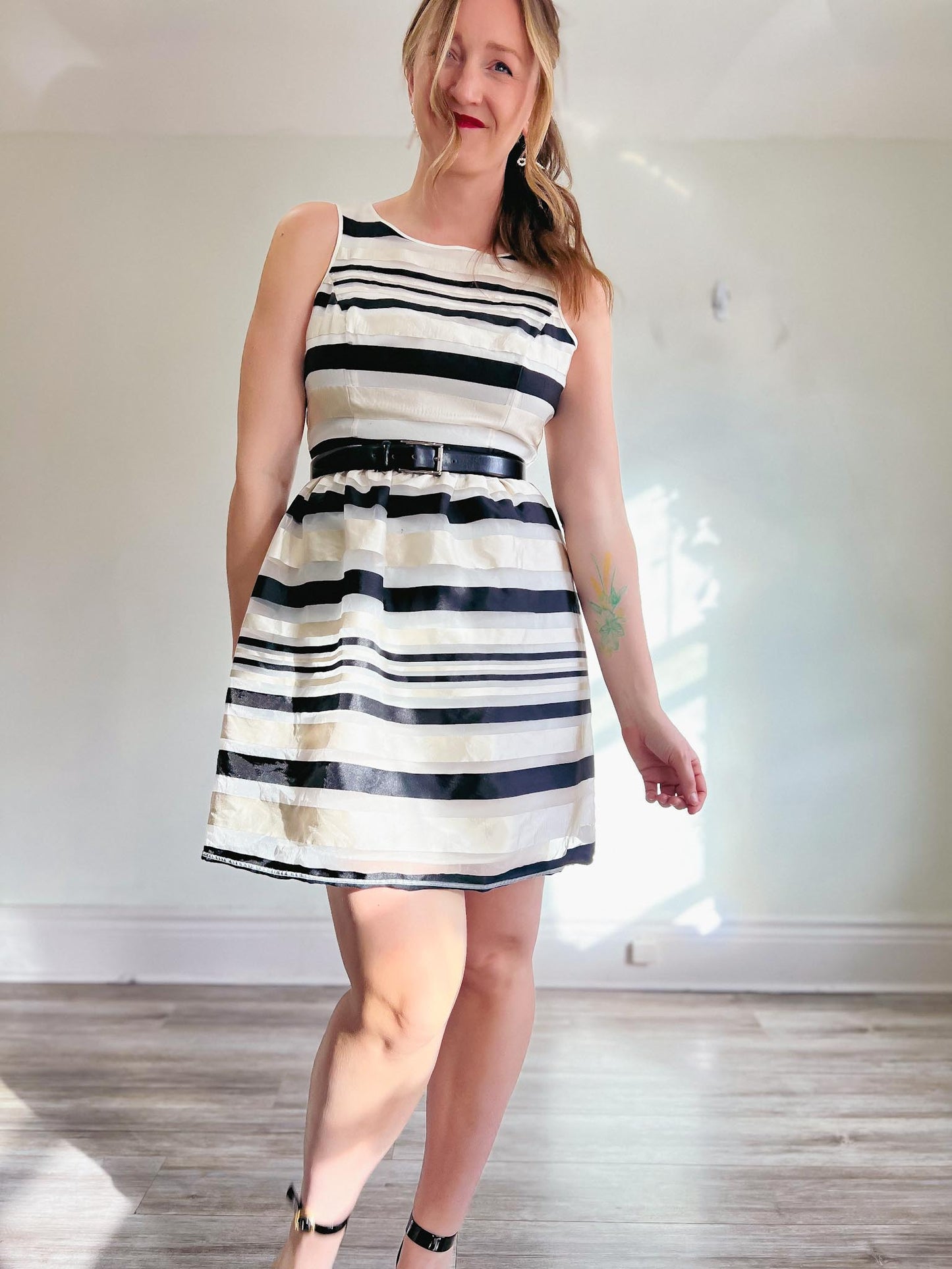 Banana Republic Striped Mini Dress in Black/White Satin (Size 8)