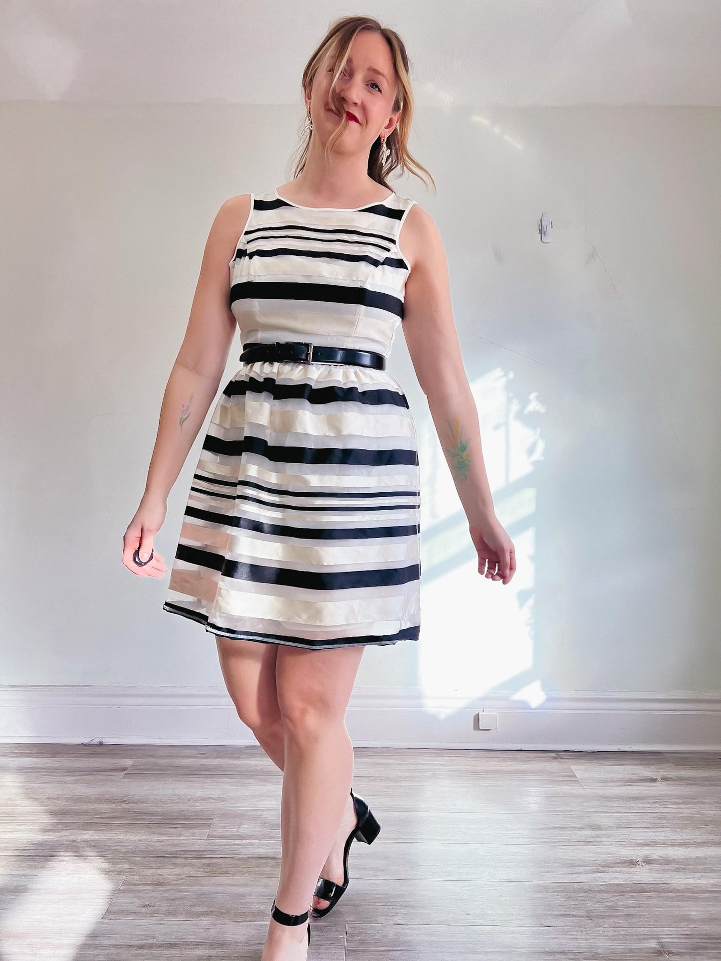 Banana Republic Striped Mini Dress in Black/White Satin (Size 8)