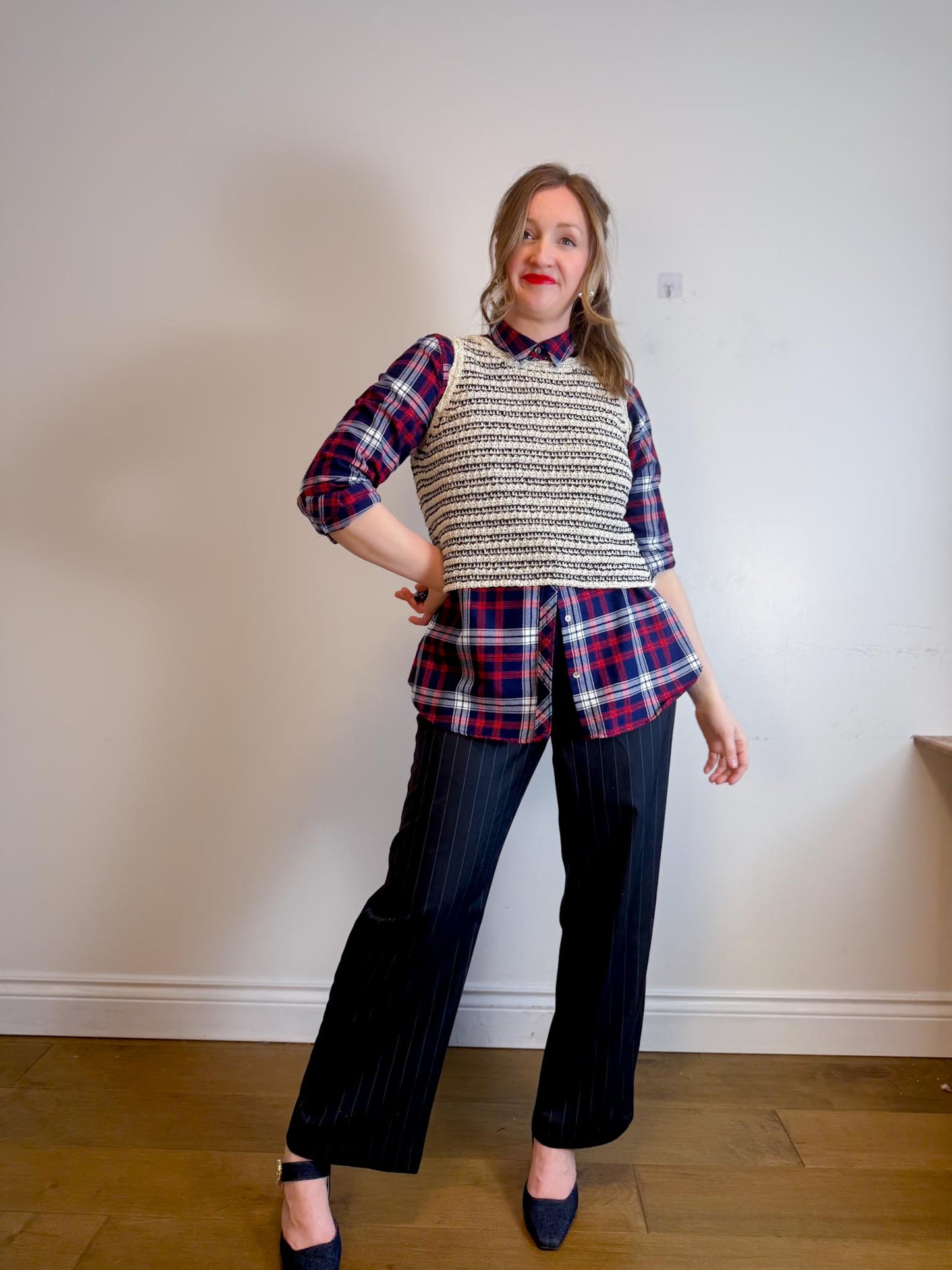 Contemporaine Simons Plaid Button Down in Navy/Red (Size XL)