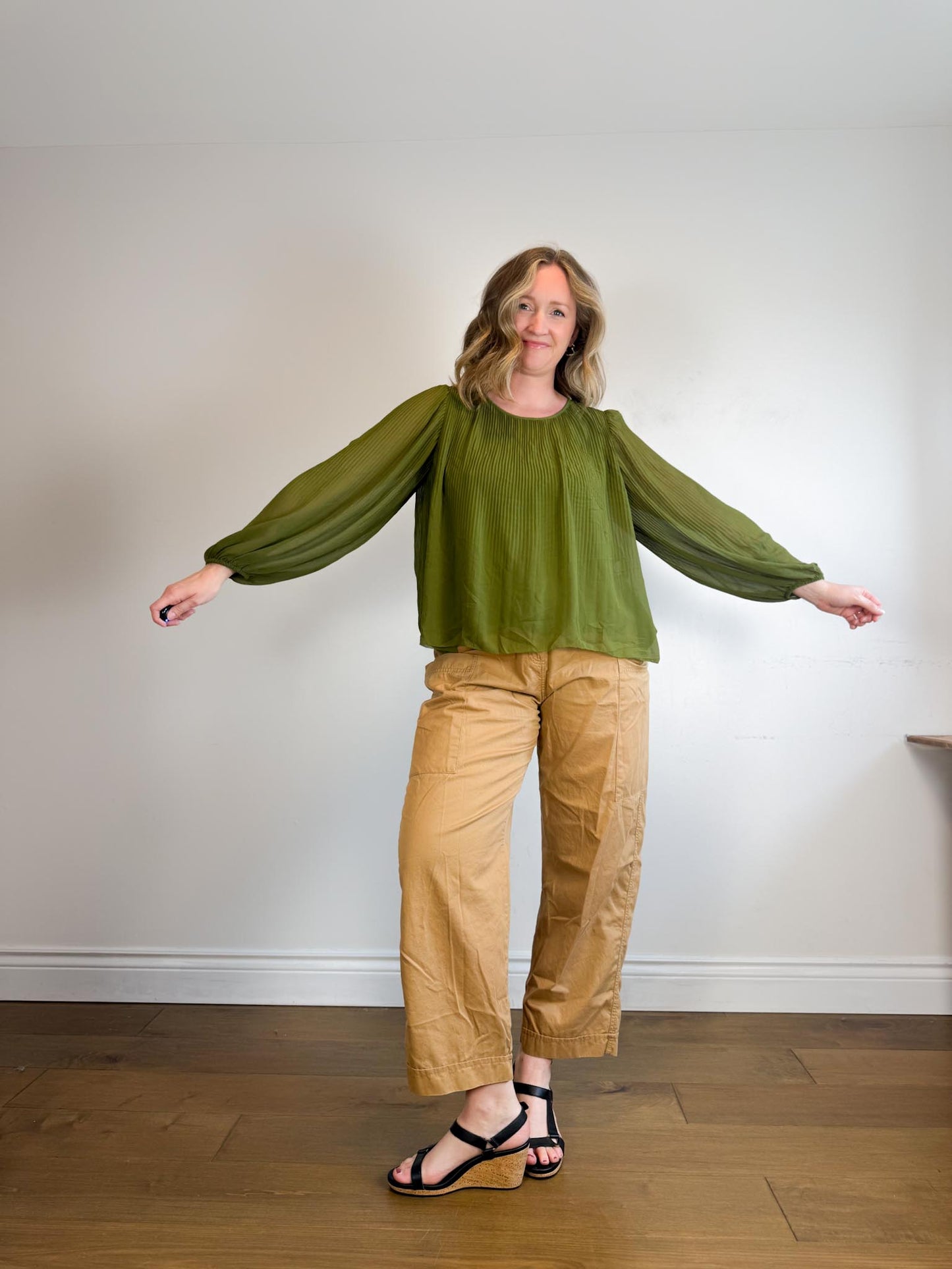 Wilfred Daydreamer Pleated Blouse in Green SOLD AS IS (Size L)