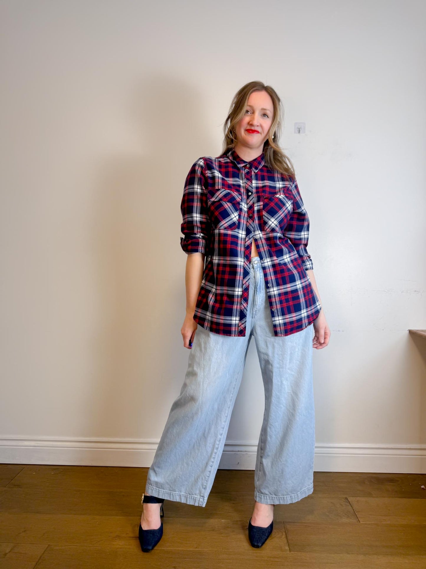 Contemporaine Simons Plaid Button Down in Navy/Red (Size XL)