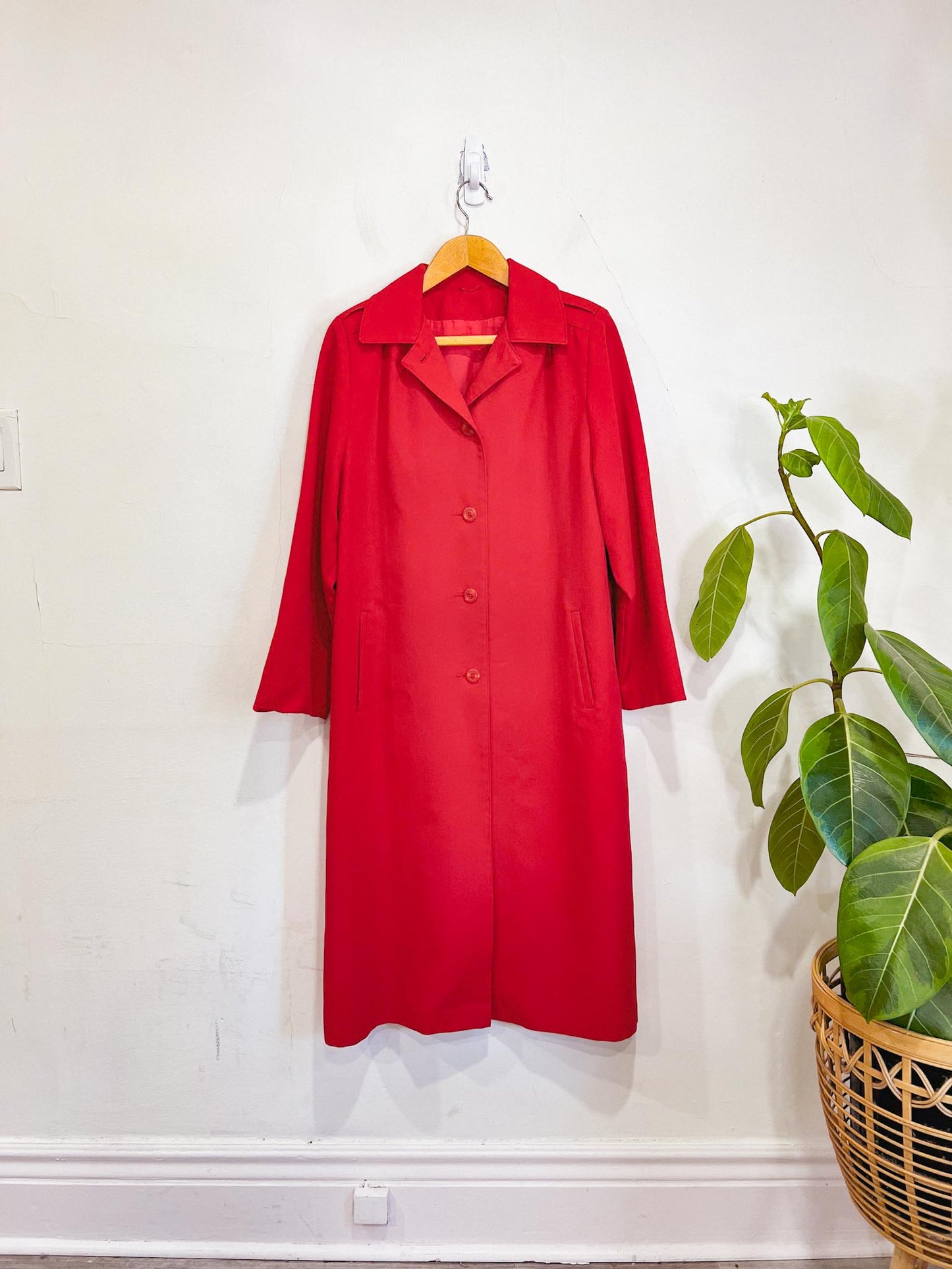 Vintage Trench Coat in Red (Size XL)