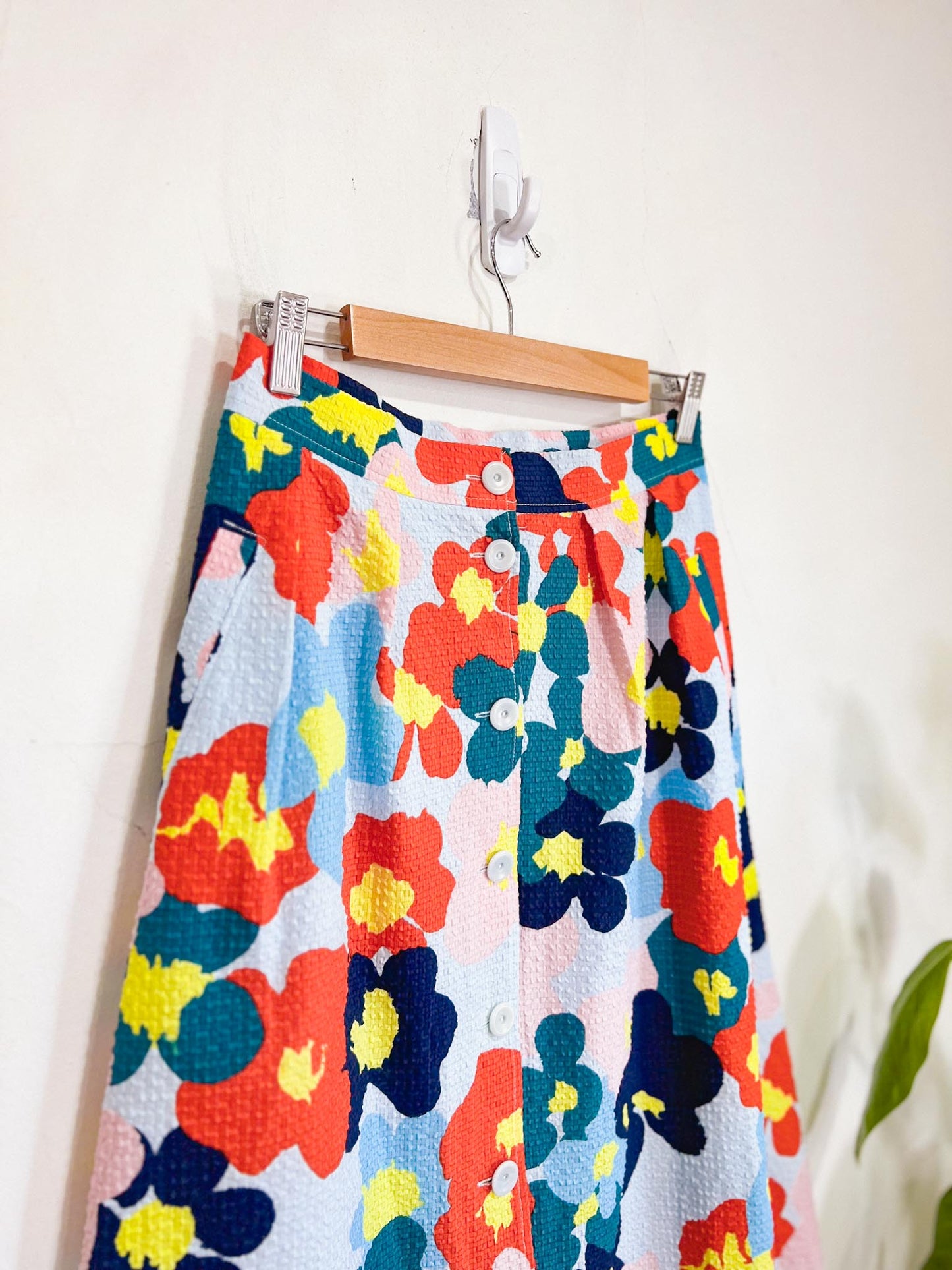 Nordstrom by Cristina Martinez Blue Floral Smudge Print Skirt (Size M)