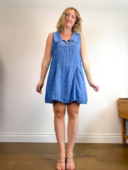 Rosemarie Linen Wide Collar Dress in Blue (Size M/L)