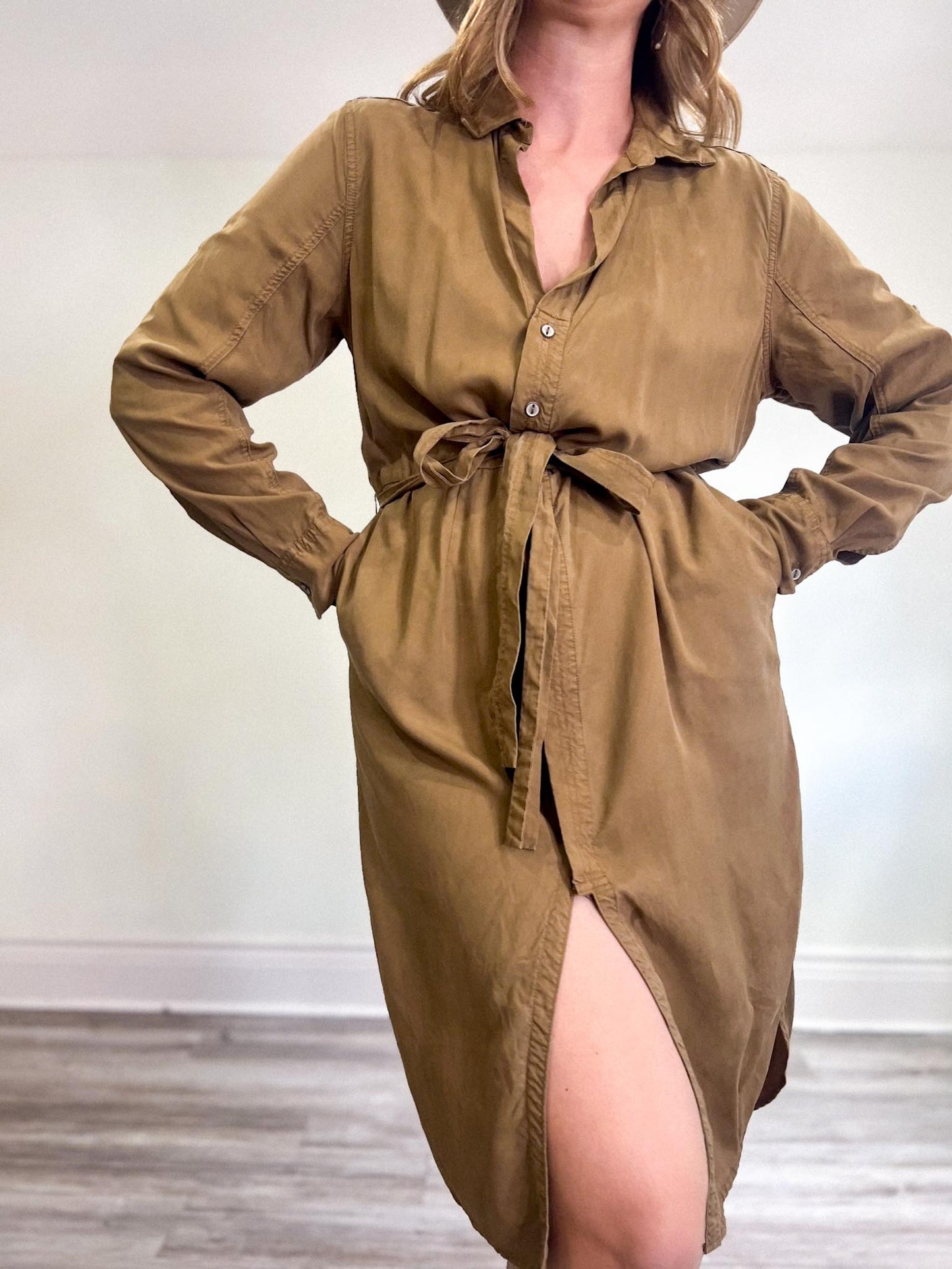 Rowan Slow Fashion "Anna Shirt Dress" in Brown (Size M)