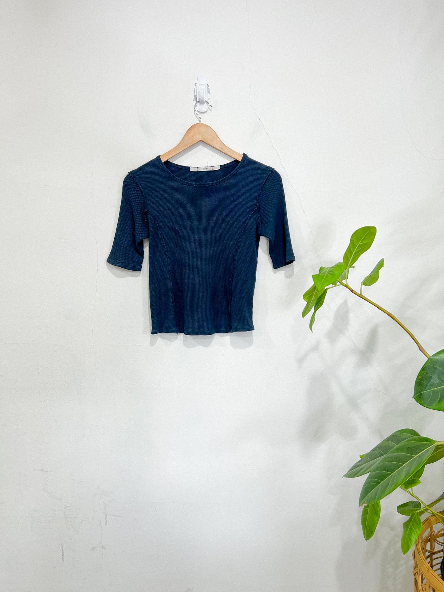 Gibson Cropped Waffle Knit T-Shirt in Blue (Size S/M)