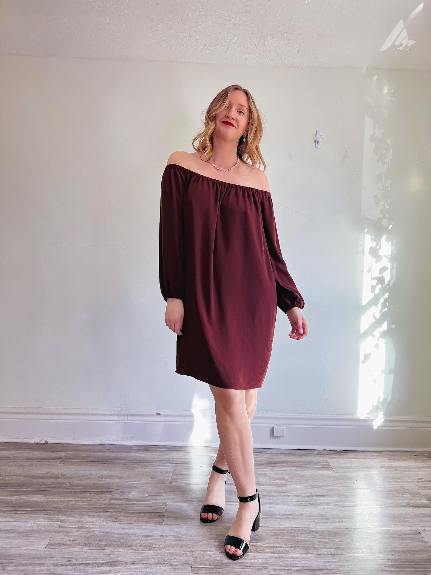 Wilfred "Duree Off-Shoulder Long Sleeve Dress in Brown" (Size L)