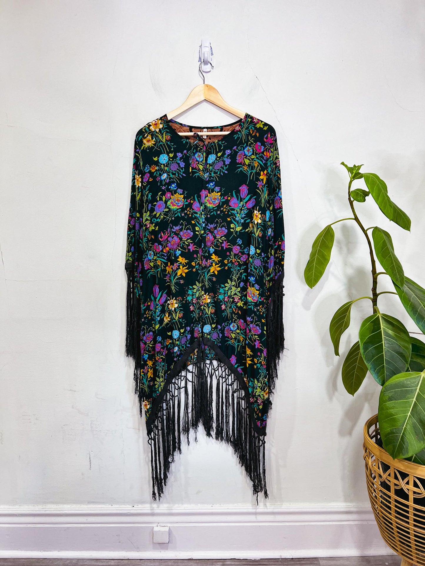 SPELL Slow Fashion Floral Wide Arm Blouse with Fringe (Size L/XL)