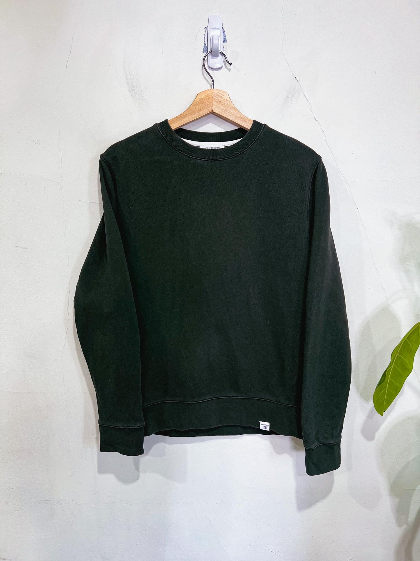 Norse Projects "Vagn Classic Crew in Beech Green" (Size XS)