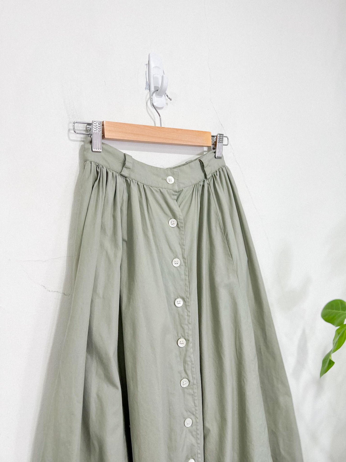 Vintage Full Midi Skirt in Pale Green Grey PLEASE READ (Size S)