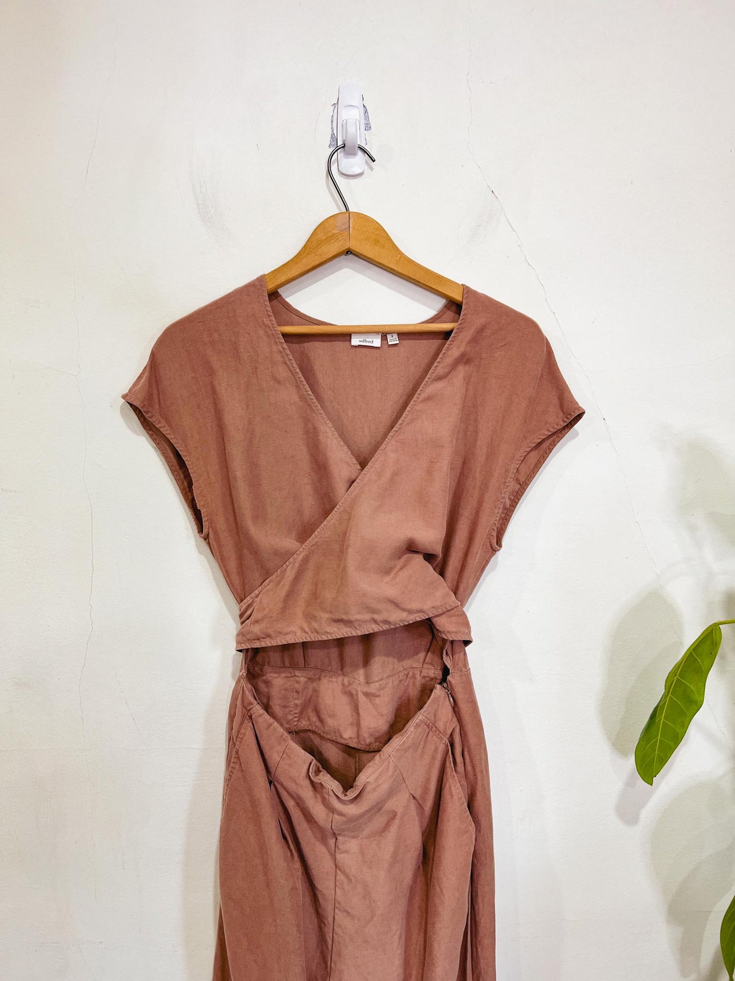 Wilfred "Brax Linen Jumpsuit" in Dusty Rose (Size M)