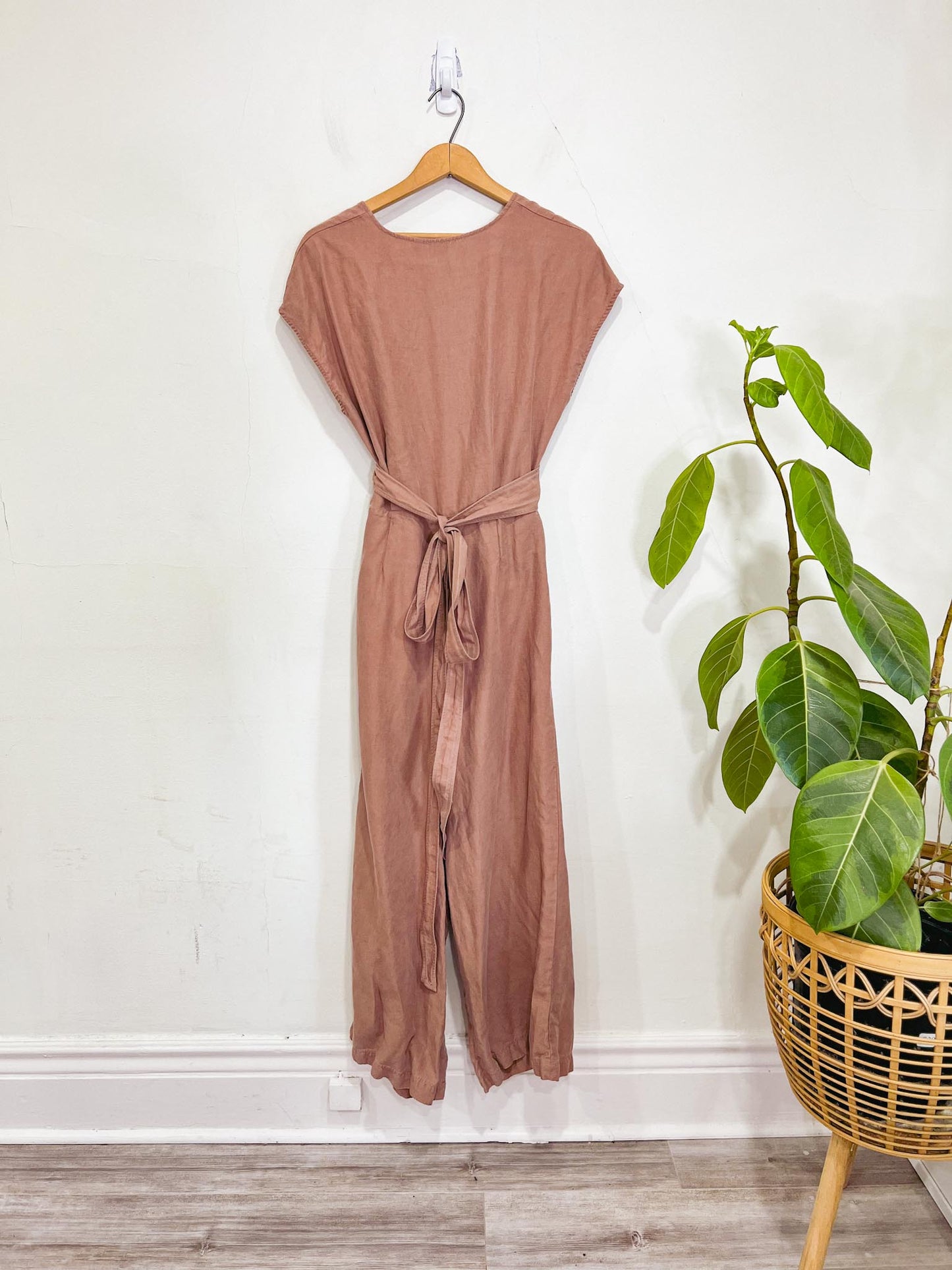 Wilfred "Brax Linen Jumpsuit" in Dusty Rose (Size M)