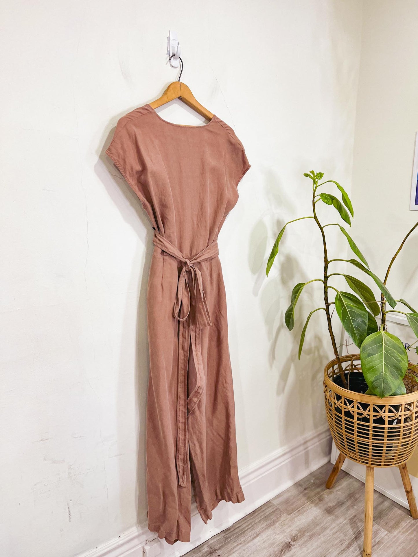 Wilfred "Brax Linen Jumpsuit" in Dusty Rose (Size M)