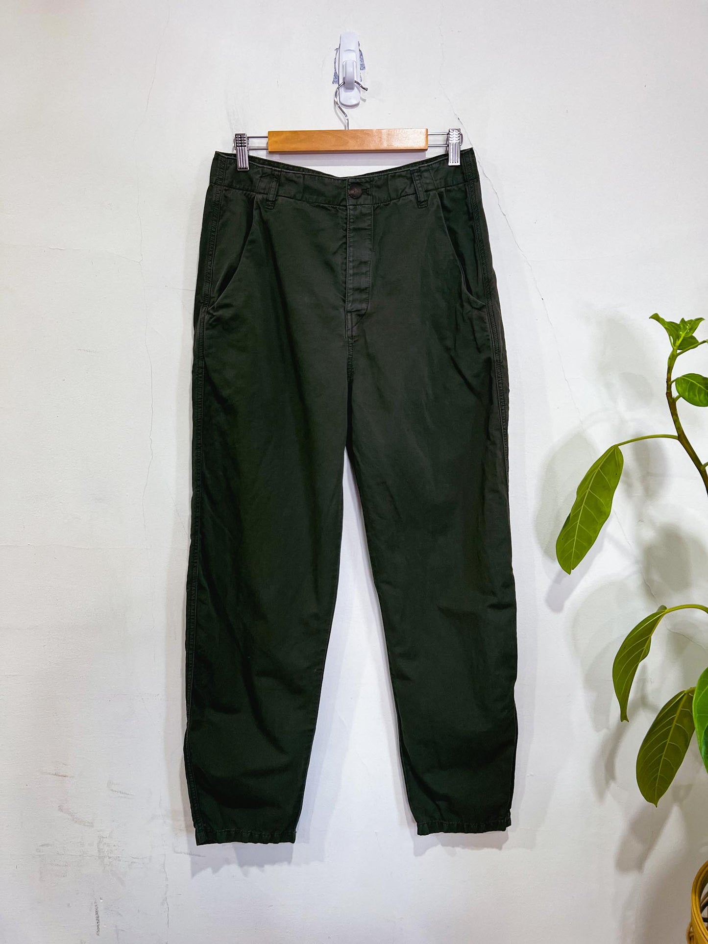 Massimo Dutti High Rise Khaki Trousers in Dark Green (Size 10)