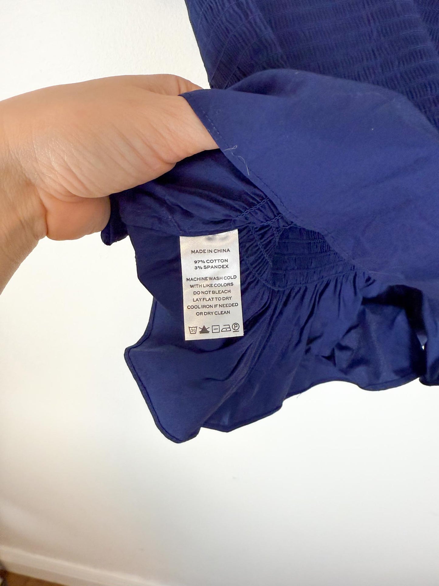 HILL HOUSE "The Ellie Crop Top in Navy" (Size S)