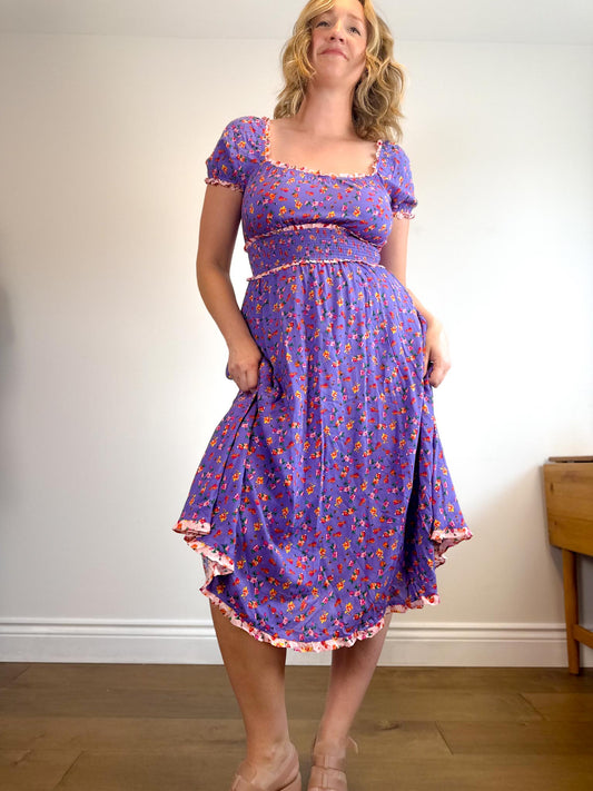 Betsey Johnson "Ditsy Rose Chalis Midi Dress in Veri Peri" NWT (Size M/L)