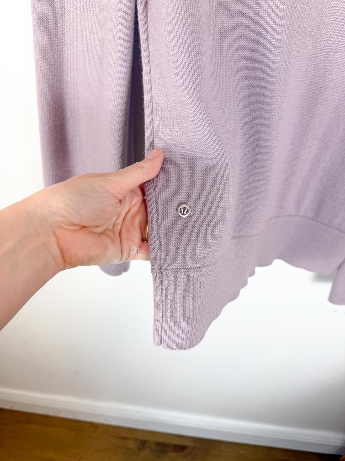 Lululemon "Lululemon City Trek Merino Wool Turtleneck in Purple Grey" (Size S)