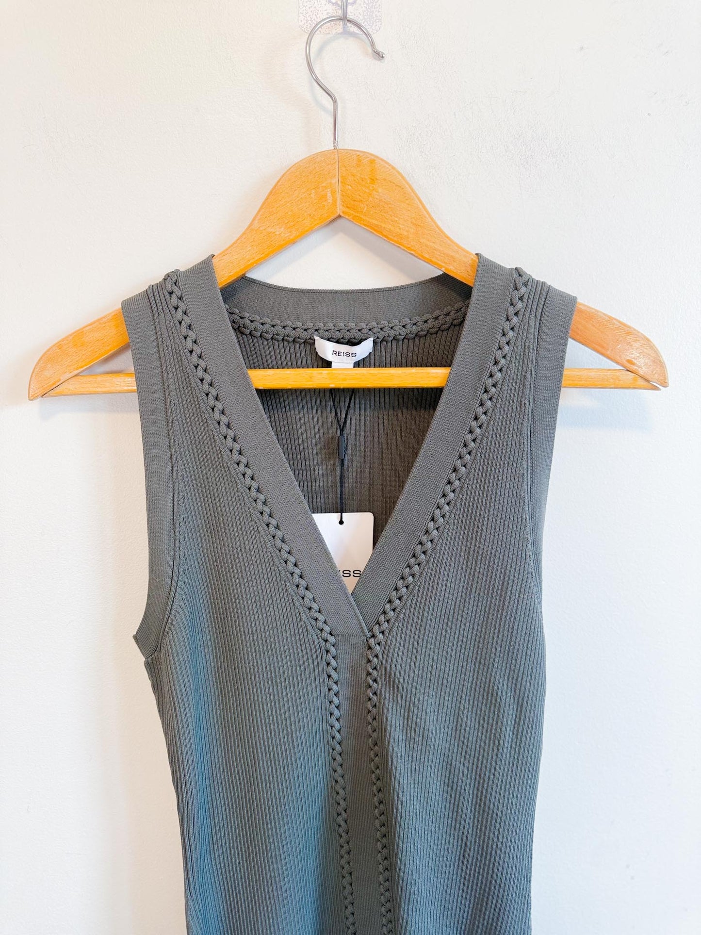 REISS "Craft-Stitch Rib-Knit Vest in Khaki Green" NWT (Size L)