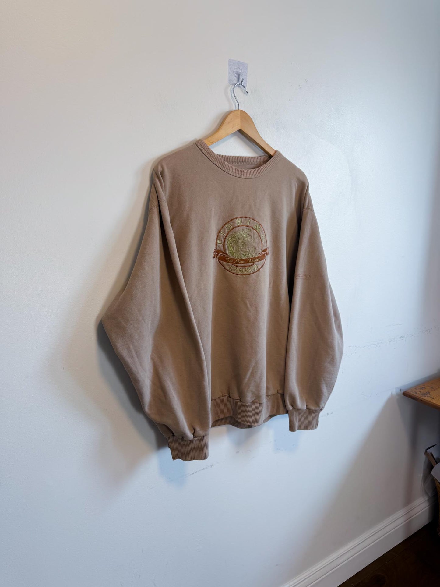 Vintage Great Outdoors Canada Fishing Crewneck SOLD AS IS  (Size L)
