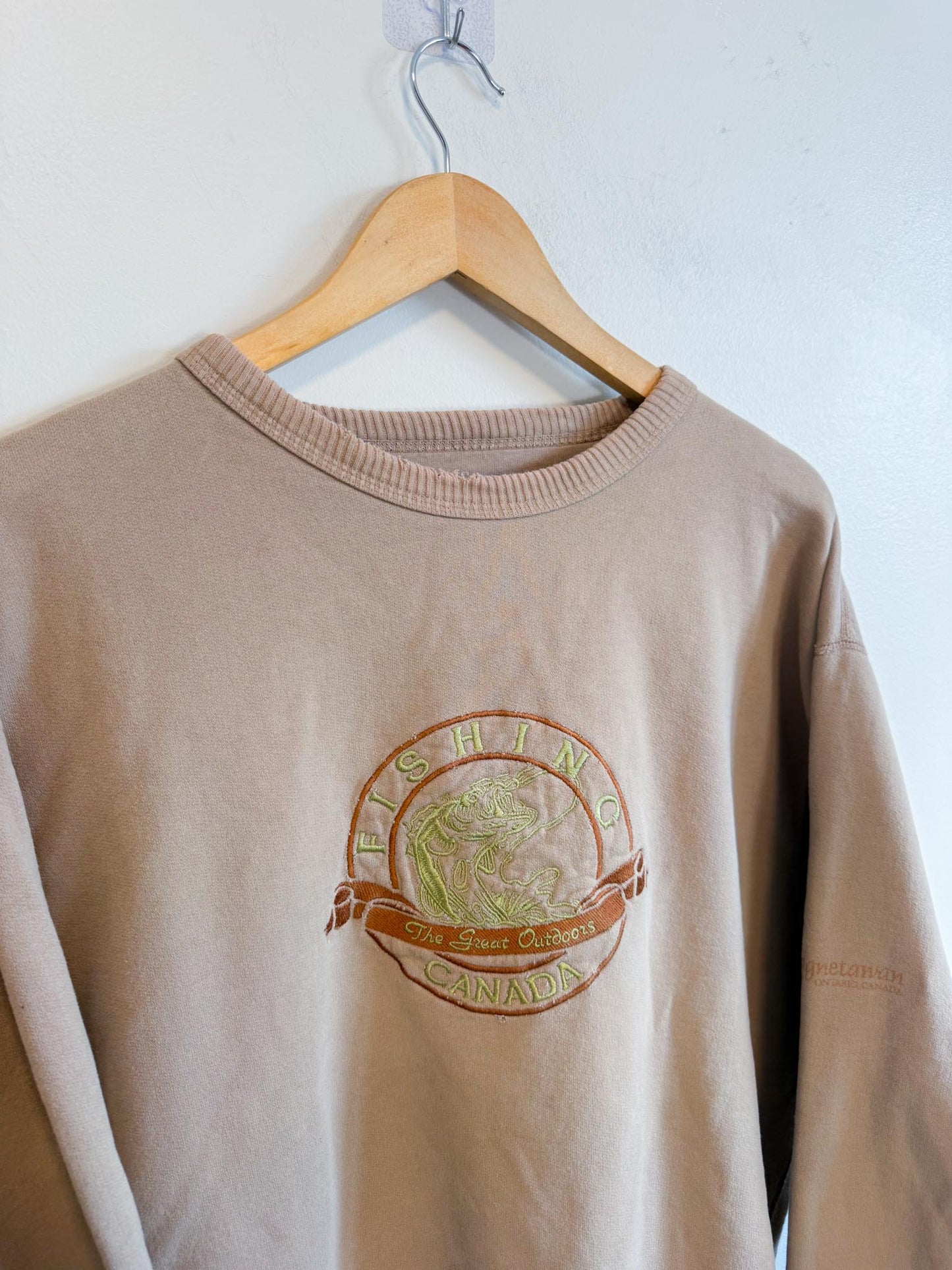 Vintage Great Outdoors Canada Fishing Crewneck SOLD AS IS  (Size L)