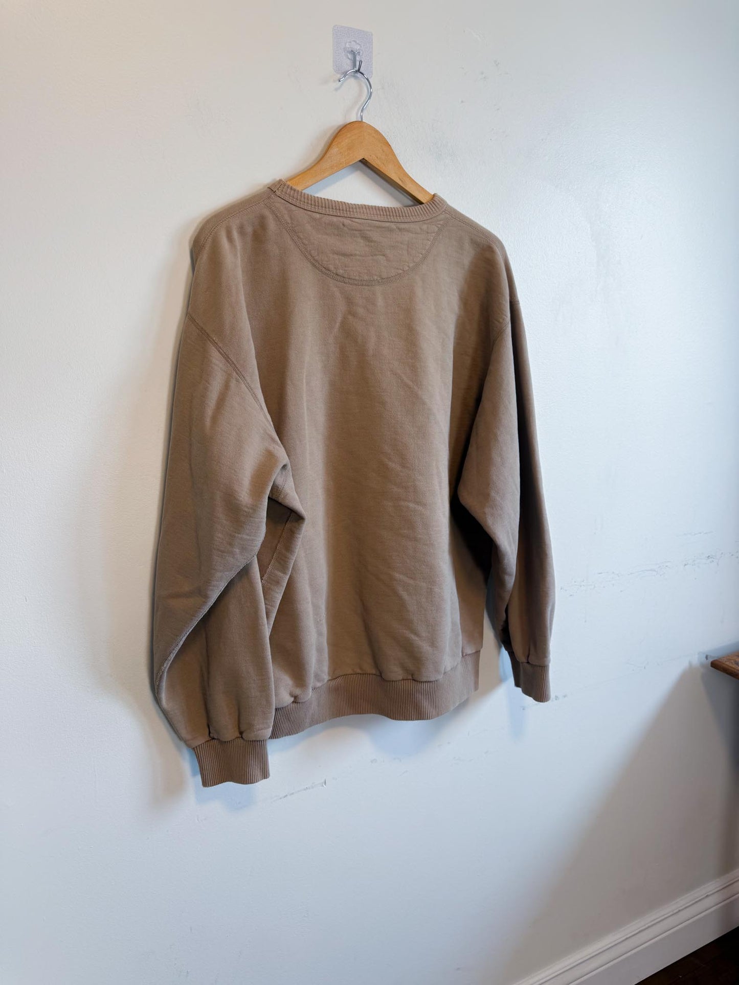 Vintage Great Outdoors Canada Fishing Crewneck SOLD AS IS  (Size L)