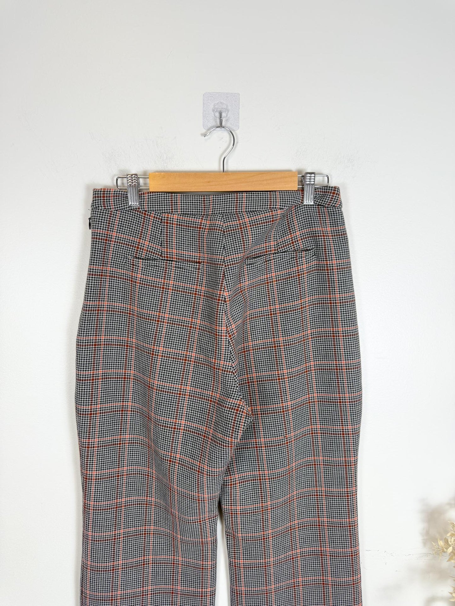 Wilfred High Waist Plaid Trousers in Black/Rust/Salmon (Size 8/10)