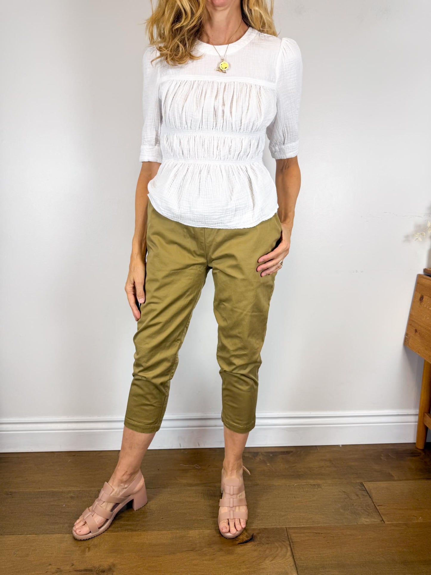 Ursa Minor Slow Fashion Cropped Khaki Pants (Size M)