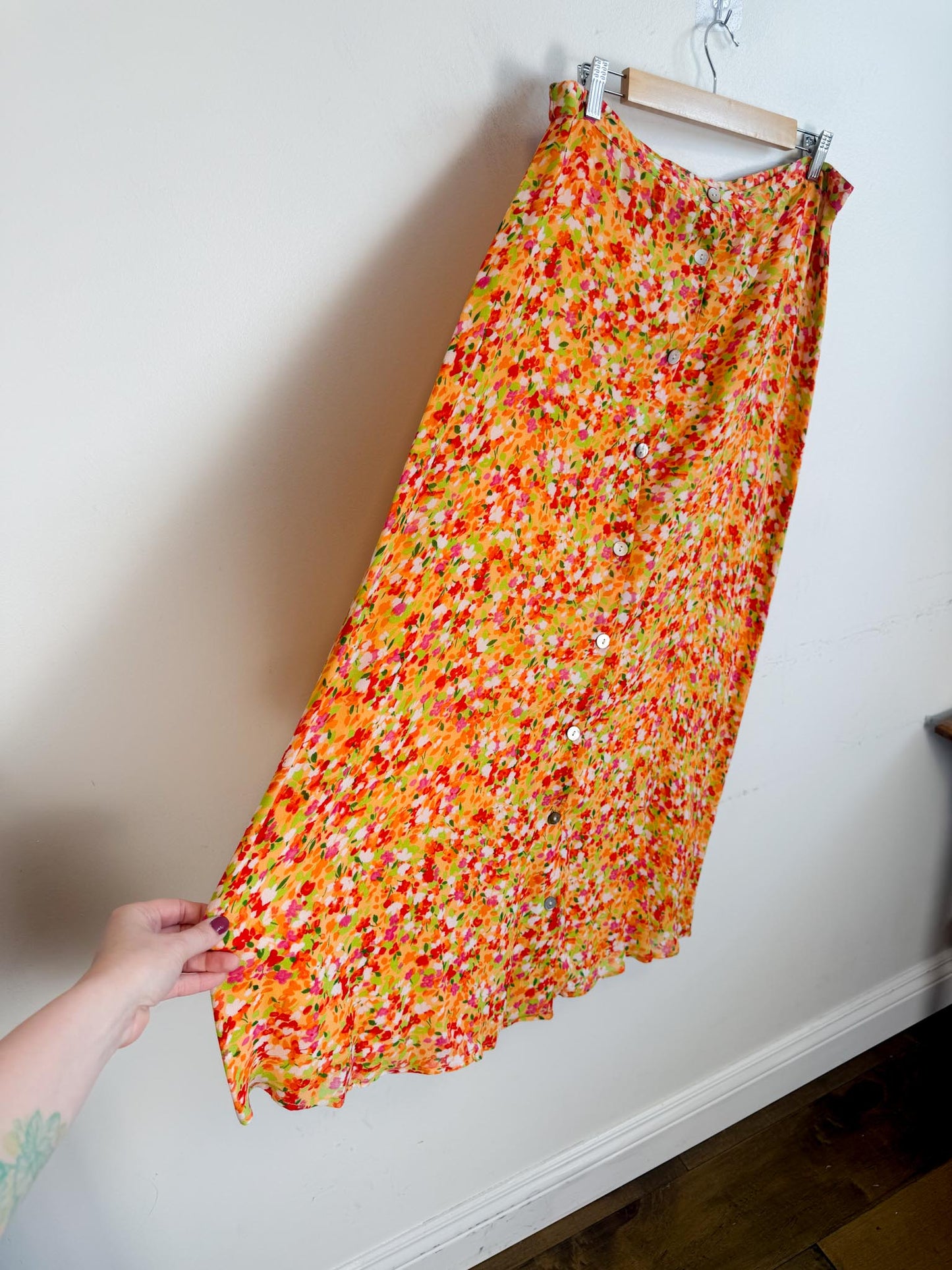 Vintage Floral Midi Skirt (Size L/XL)