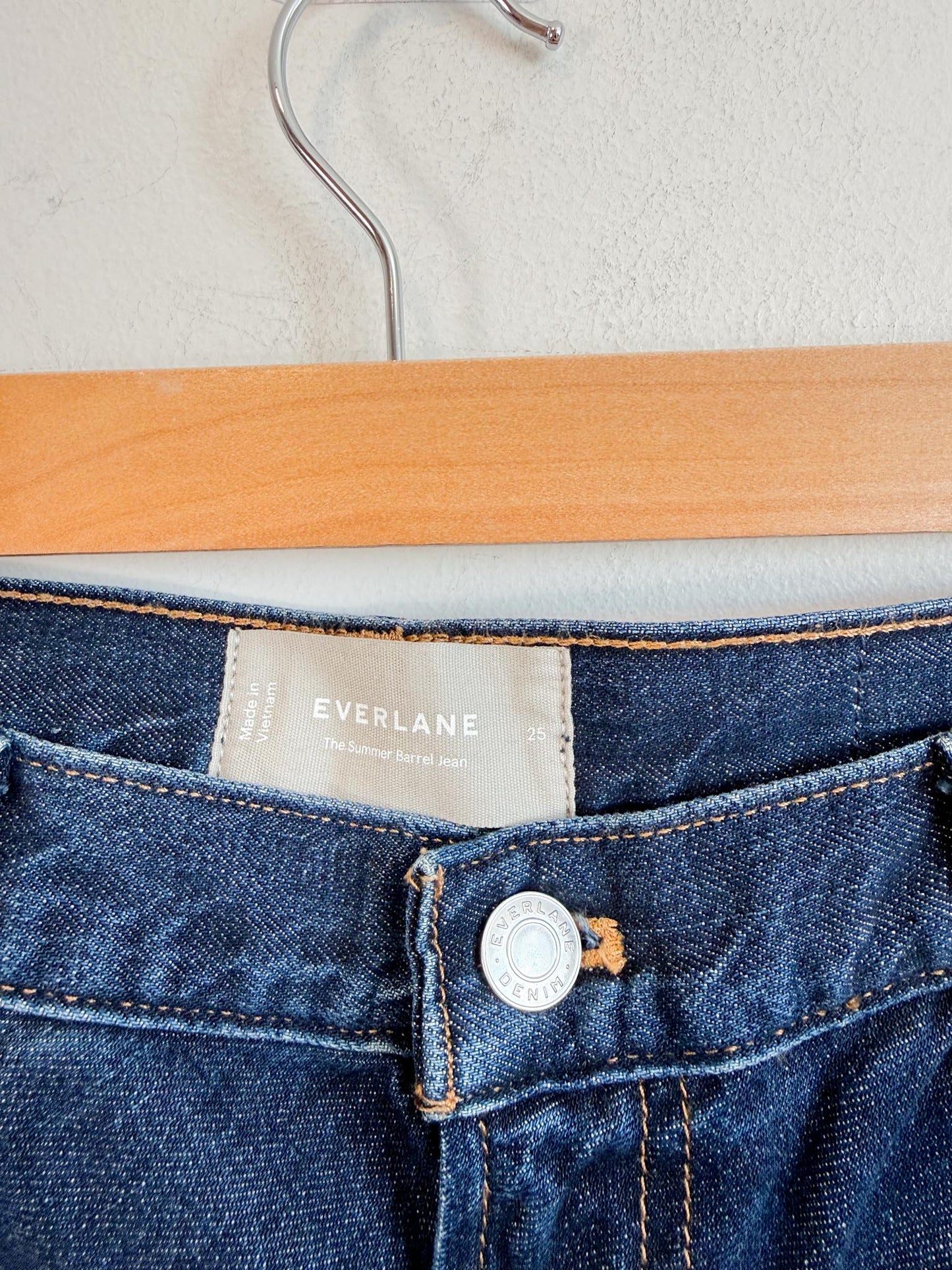 Everlane "The Summer Barrel Jean in Dark Wash" NWT (Size 25)