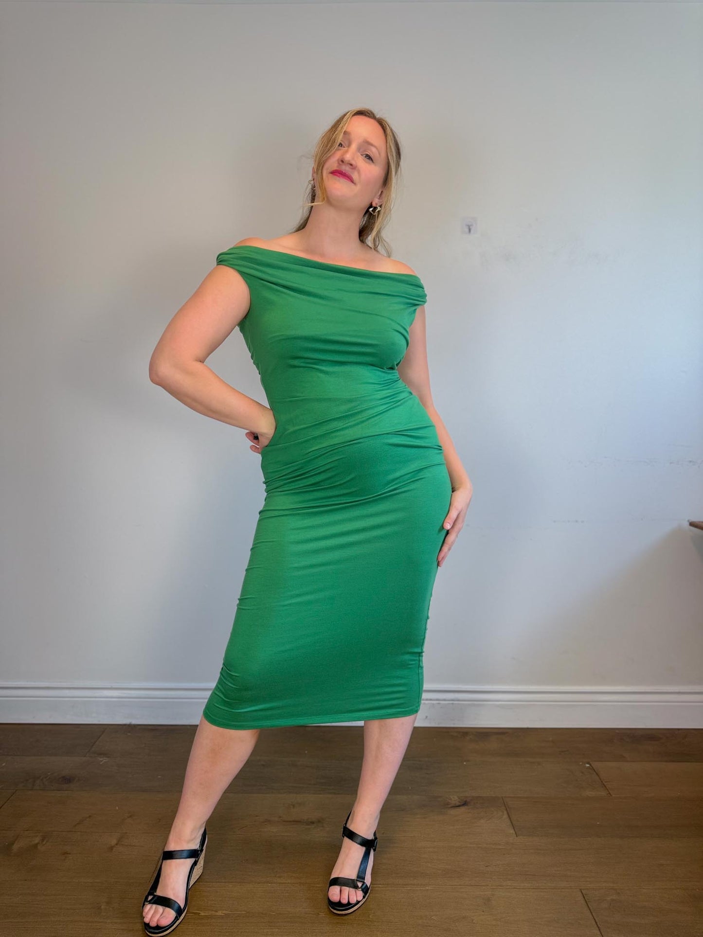 Reformation "Jamen Knit Dress in Kelly Green" (Size L)