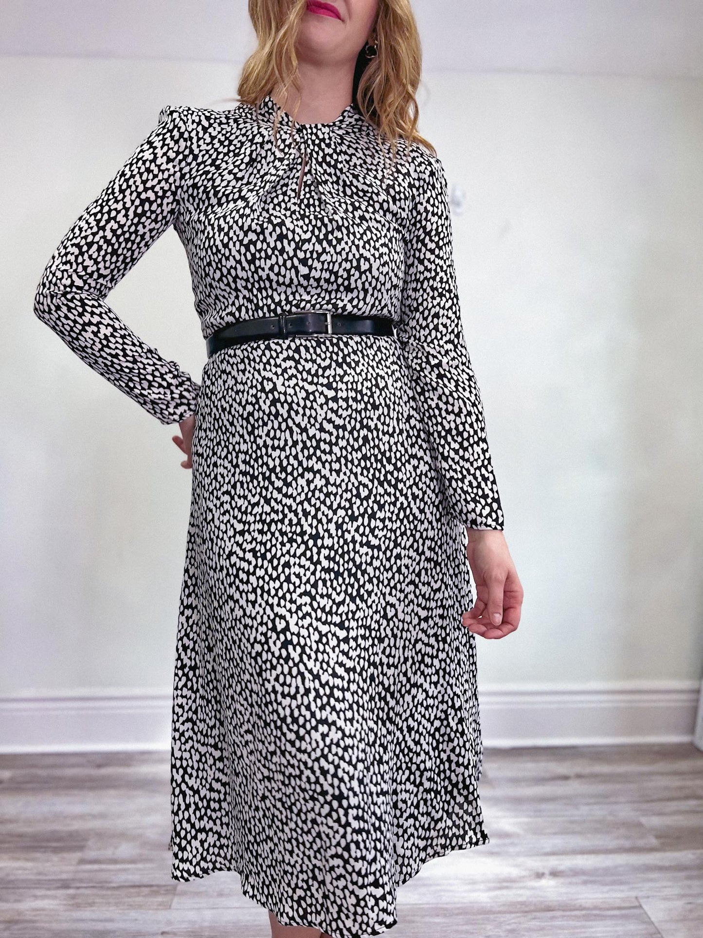 Judith & Charles Long Sleeve Midi Dress in Black/White Print (Size S/M)