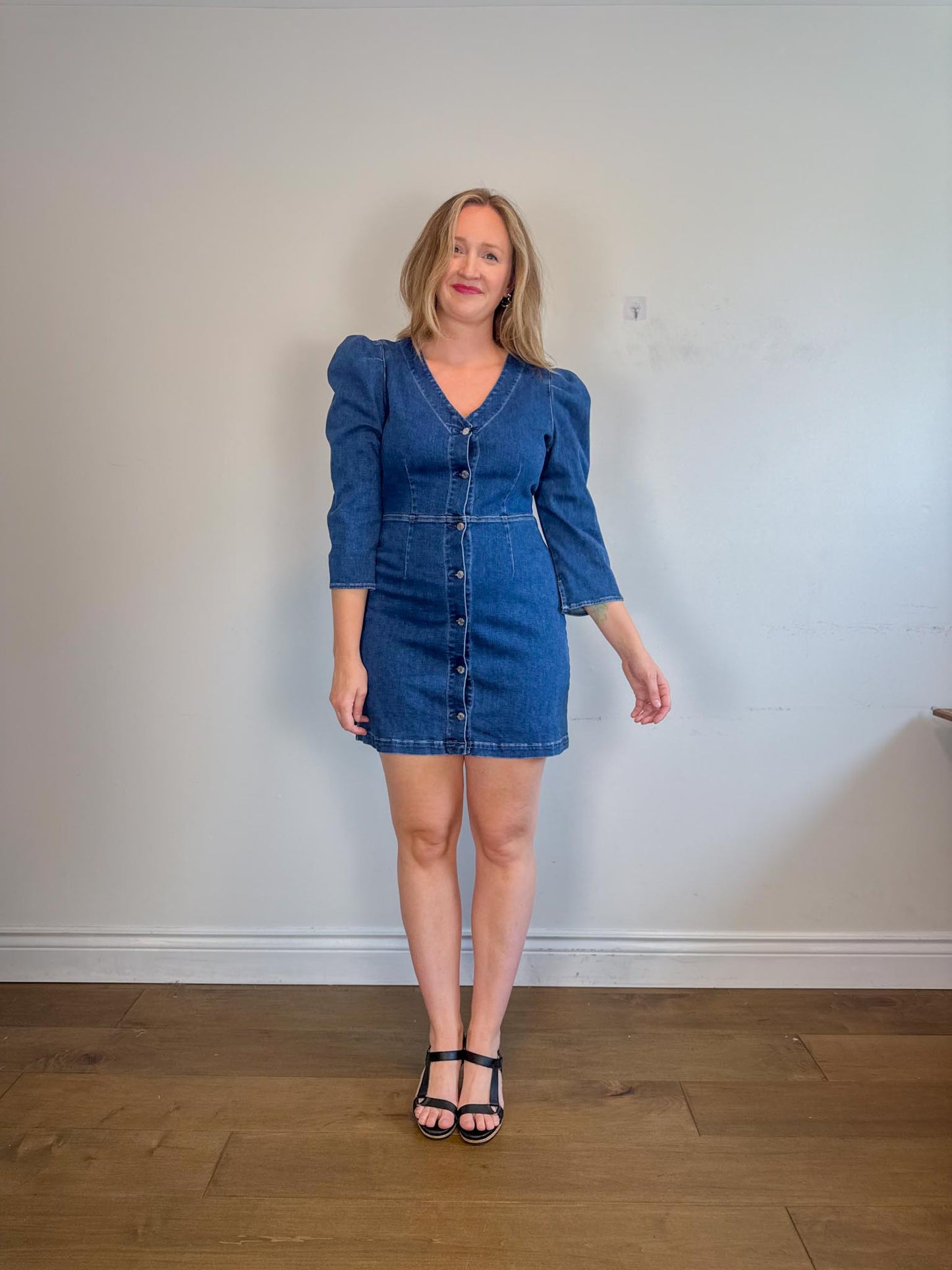 LE JEAN " Puff Sleeve Denim Mini Dress" (Size M/L)