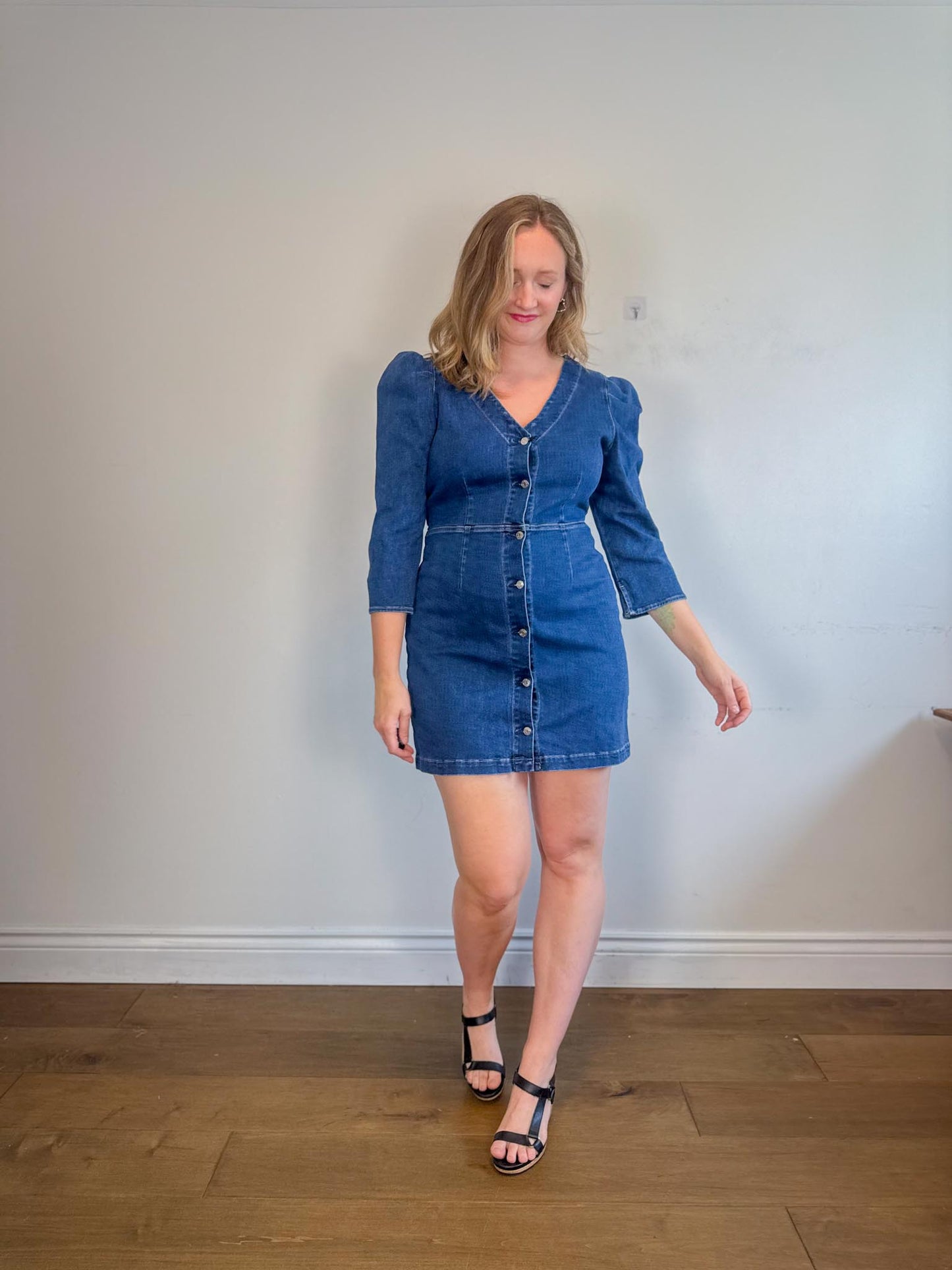 LE JEAN " Puff Sleeve Denim Mini Dress" (Size M/L)