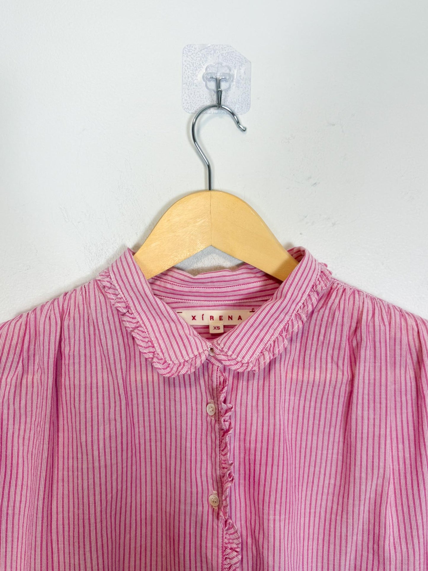 XIRENA "Gillian Ruffle Shirt Small in Rose Mallow" (Size XS-M)
