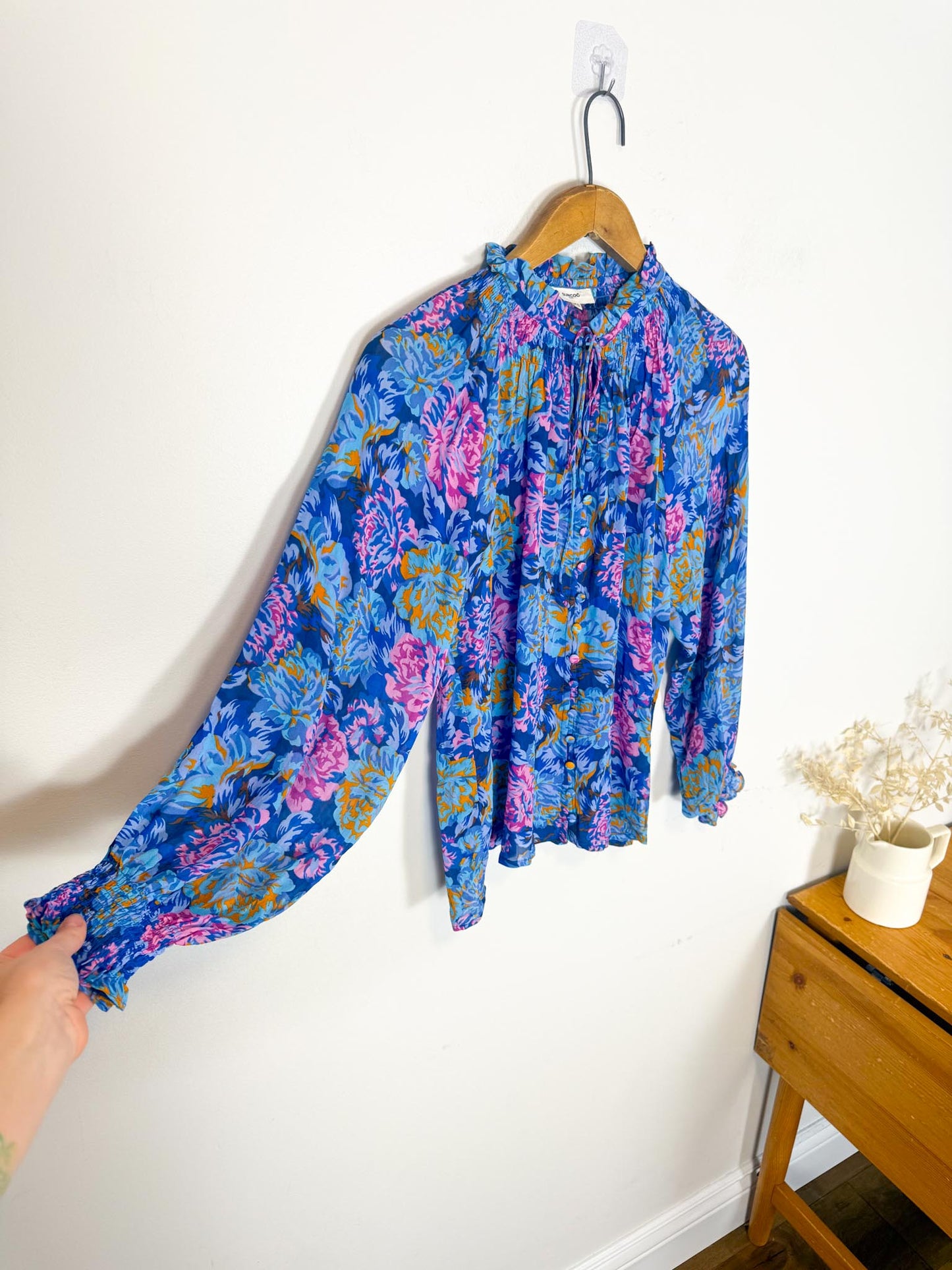 SUNCOO Paris "Linda Floral Printed Blouse in Blue" (Size S/M)