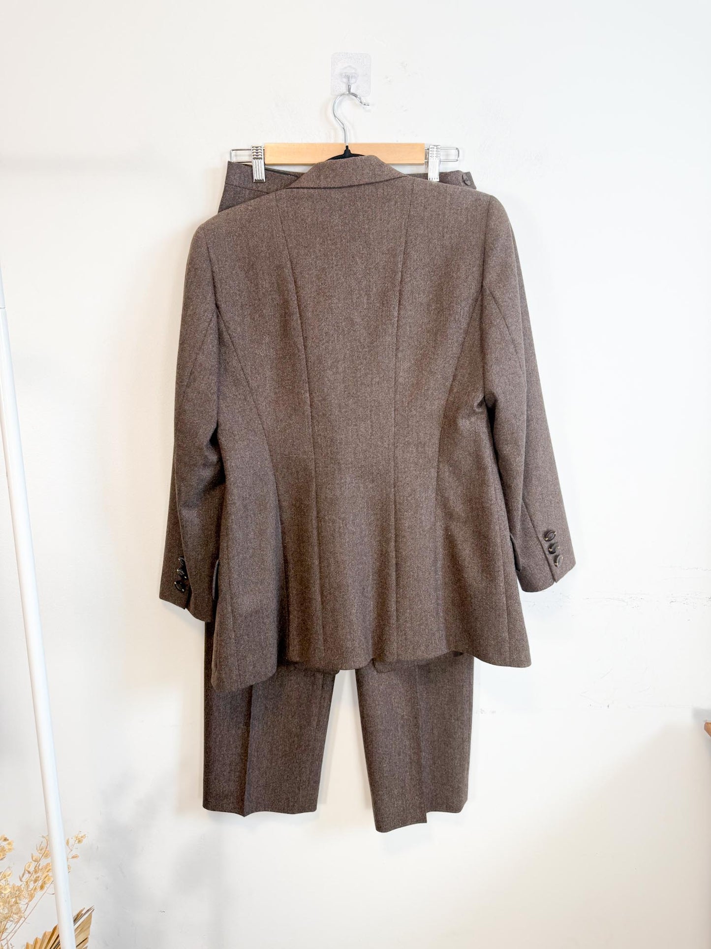 Vintage 90s Louis Feraud Wool Pant Suit in Brown (Size 6)