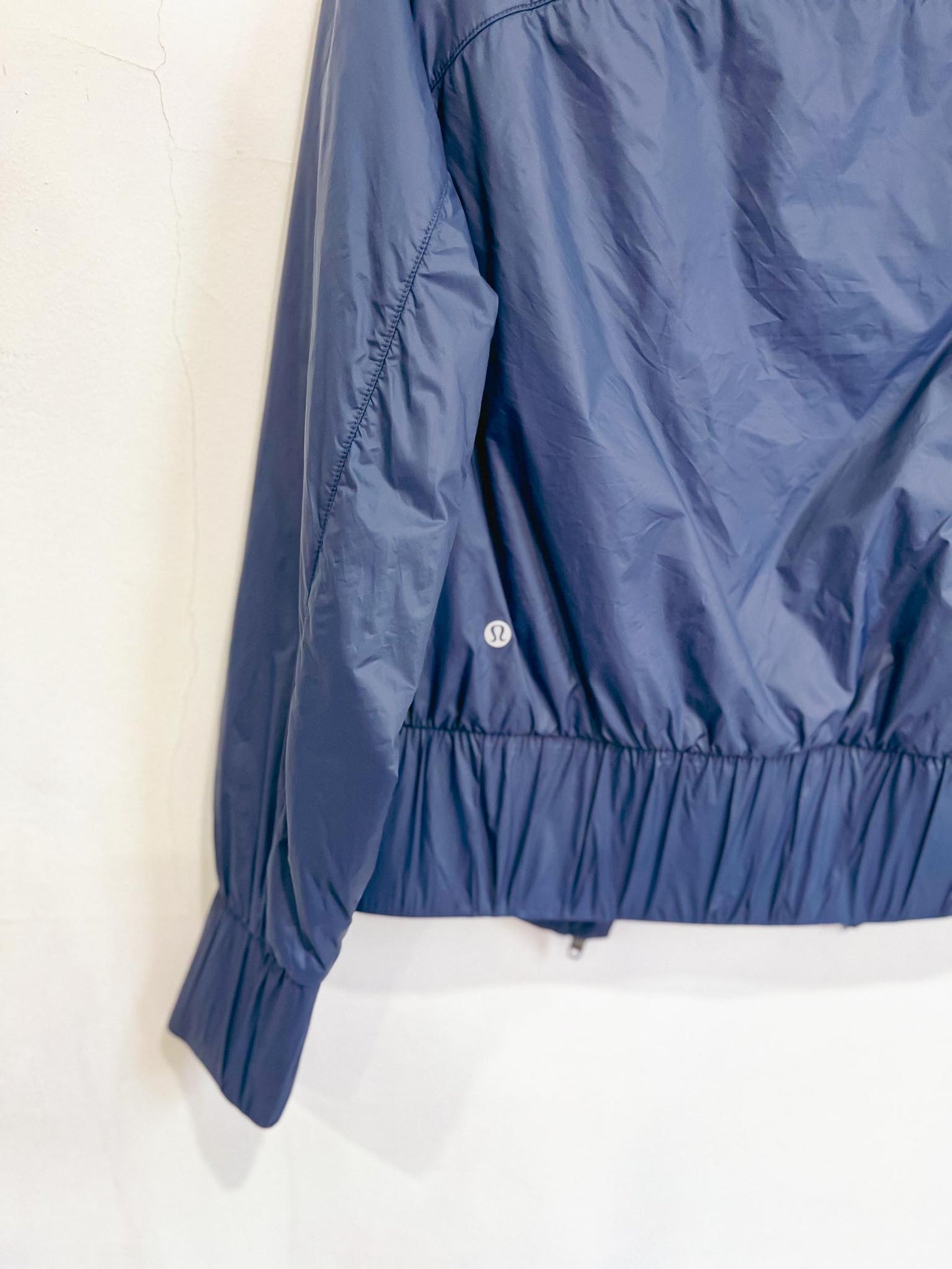 Lululemon Cropped Jacket with Hood in Navy SOLD AS IS (Size 6)