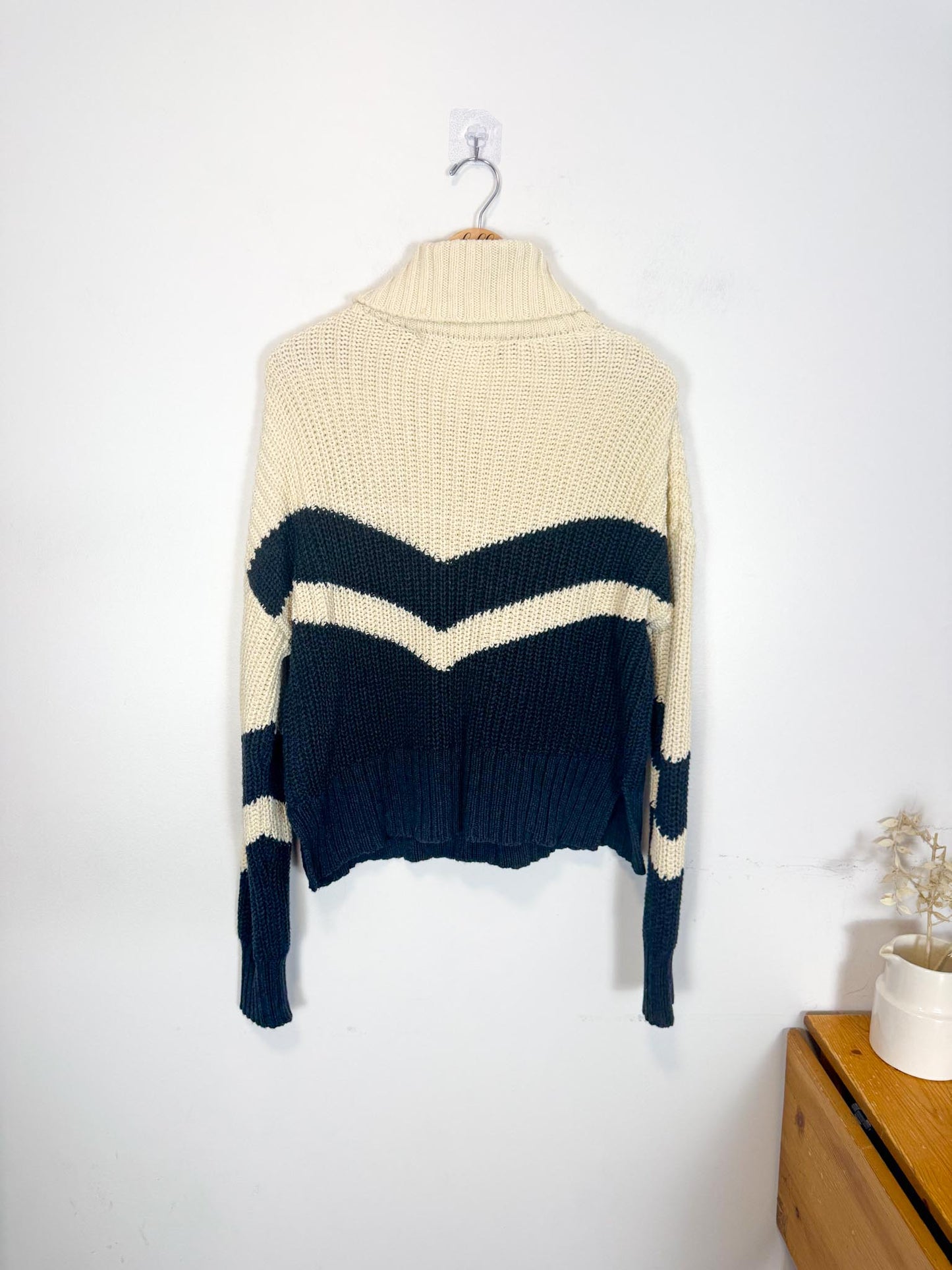 Veronica Beard Knit Turtleneck Sweater (Size M)