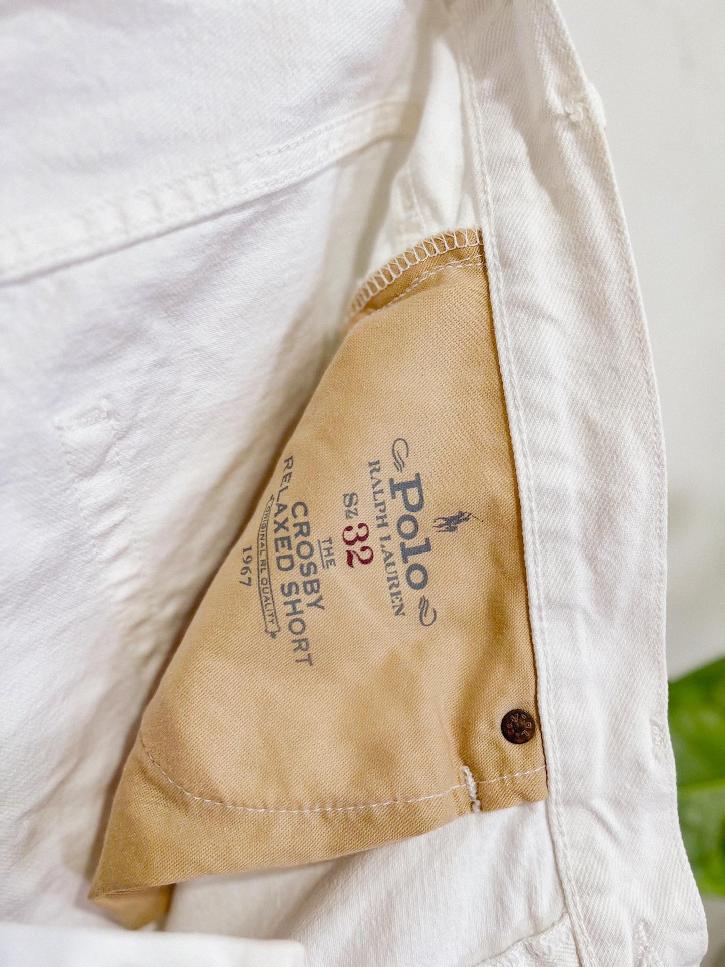 Polo Ralph Lauren "Crosby Relaxed Short" in White Denim (Size 32)