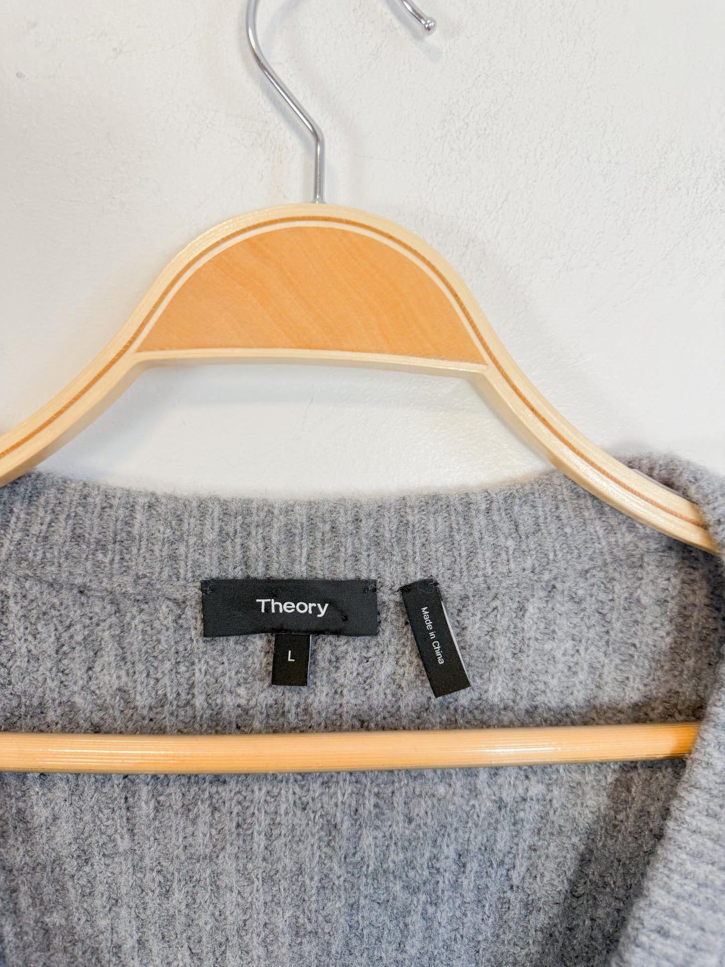 Theory V-Neck Yak & Merino Wool Sweater in Grey (Size L)
