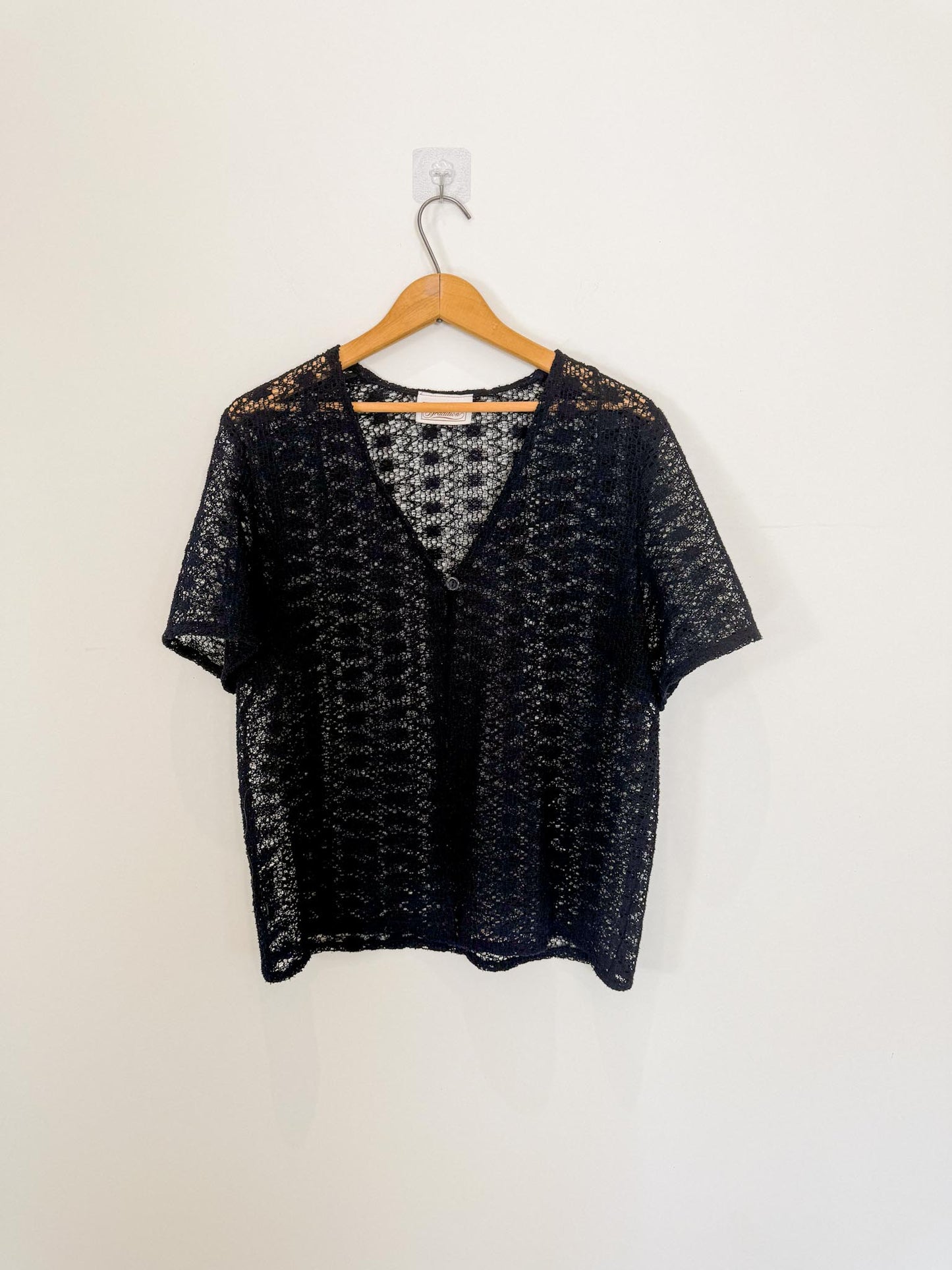 Vintage Short Sleeve Open Front Lace Top in Black (Size short-sleeve open-front lace