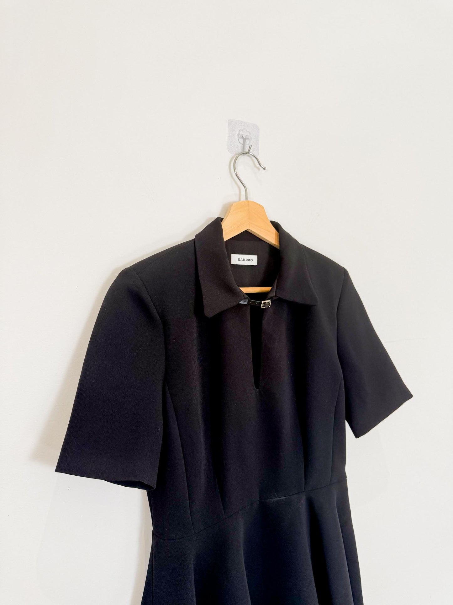 SANDRO "Short contrast skater dress" in Black NWT (Size S/M)