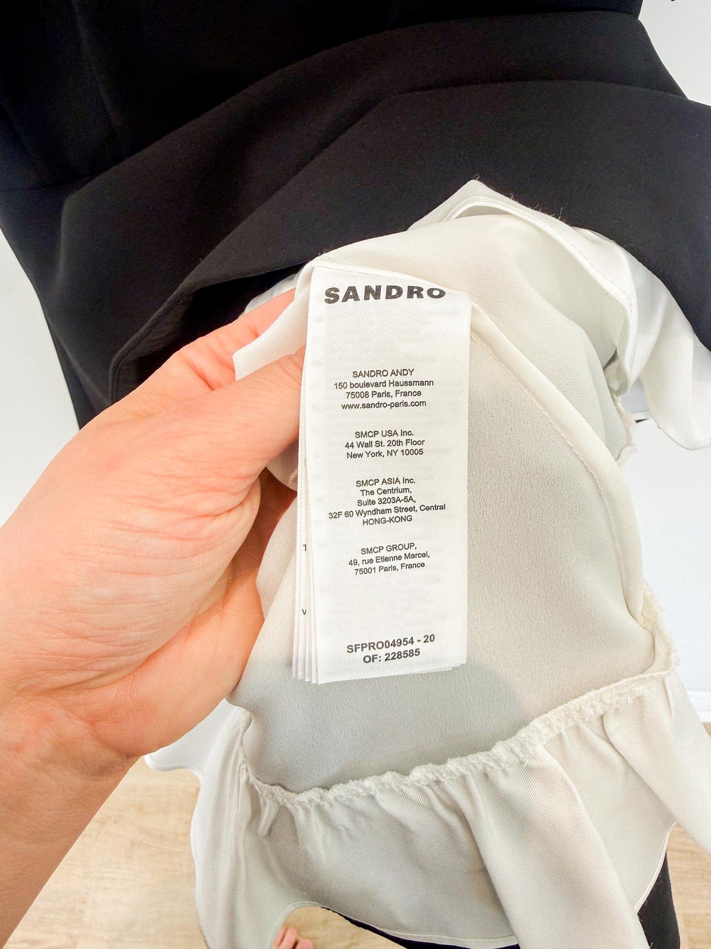 SANDRO "Short contrast skater dress" in Black NWT (Size S/M)
