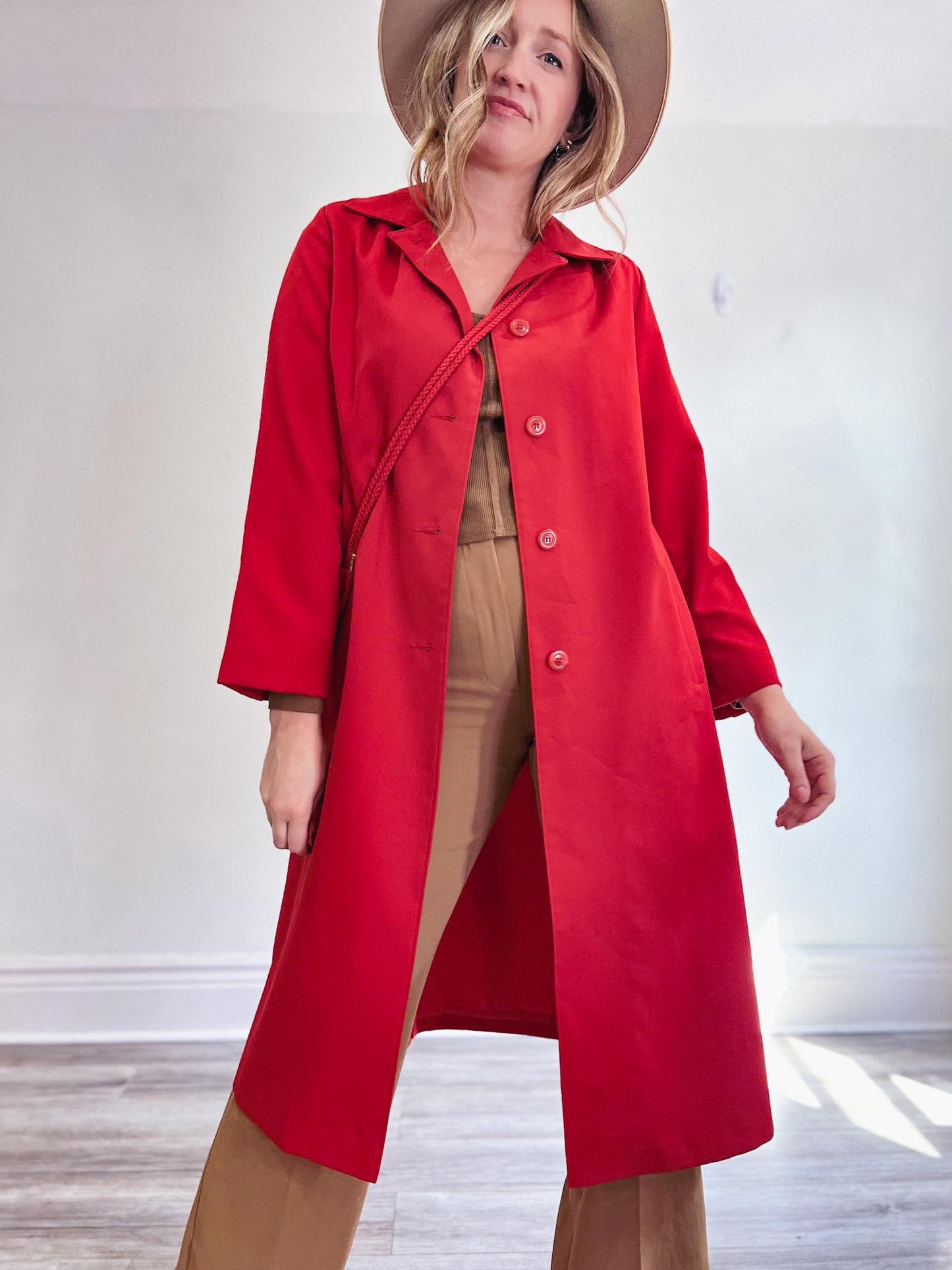 Vintage Trench Coat in Red (Size XL)