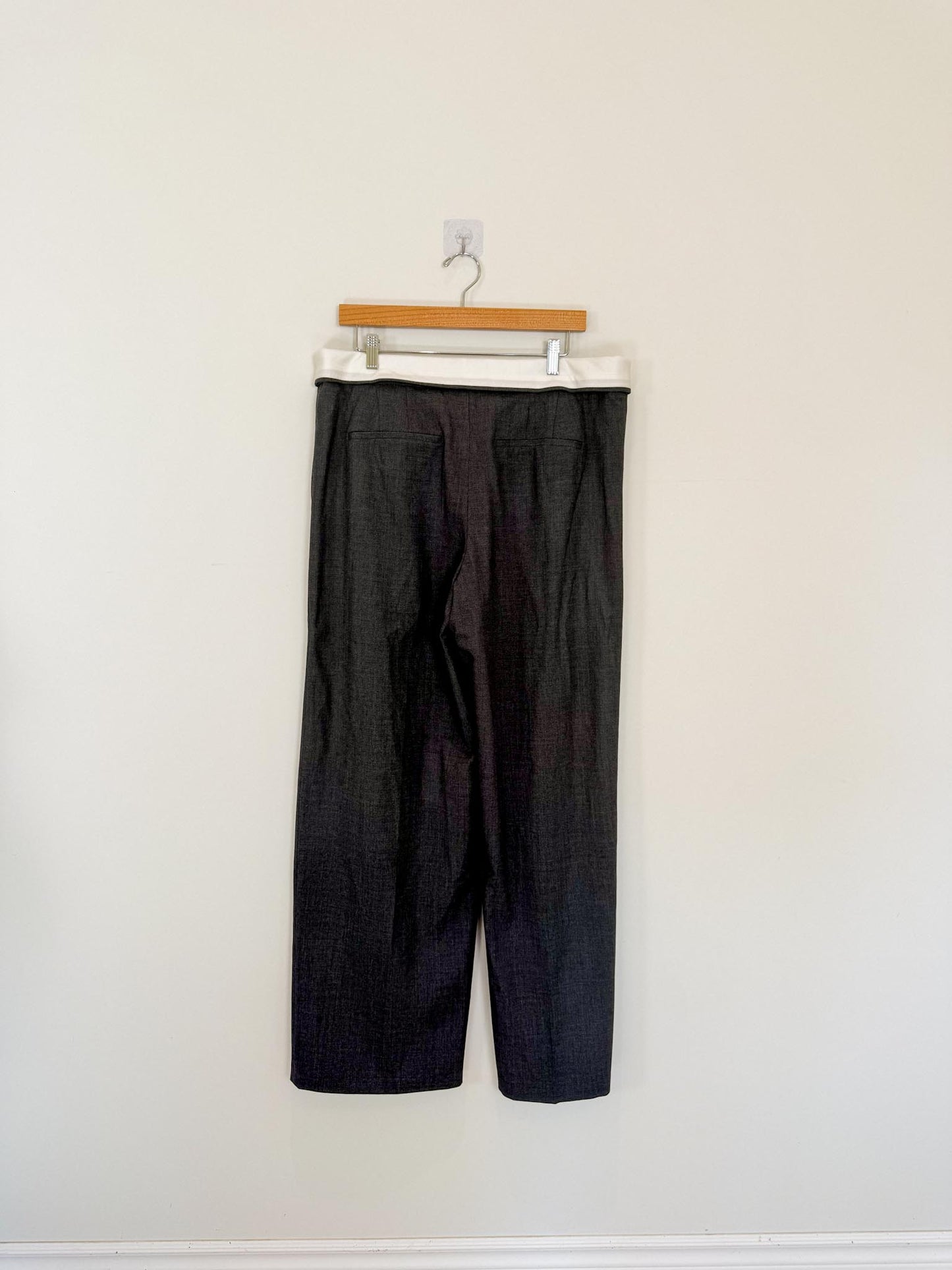 Wilfred The Effortless Pant in Black (Size L/XL)